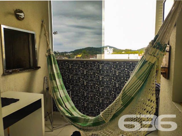 Apartamento à venda no Costa e Silva, Joinville/SC – Amplo, mobiliado e pronto para morar!
Para você que busca conforto, praticidade e excelente localização, este apartamento no bairro Costa e Silva é uma verdadeira oportunidade! Com 98,32m² de área, este imóvel oferece uma planta inteligente e bem distribuída, ideal para quem deseja morar com qualidade ou investir com segurança.
Na área social, destaque para a ampla sacada com churrasqueira a carvão – perfeita para reunir amigos e família – além de uma cozinha planejada funcional e bem equipada. A área de serviço é separada e conta com ventilação natural.
O imóvel está próximo de shoppings, escolas, hospitais, transporte público e de todos os serviços essenciais, facilitando o dia a dia de sua família.
Agende uma visita com a 636 Negócios Imobiliários e surpreenda-se com este excelente custo-benefício. São mais de 30 anos de experiência construindo confiança no mercado imobiliário.
636 NEGÓCIOS IMOBILIÁRIOS: A SUA MELHOR ESCOLHA
Com mais de 30 anos de experiência, a 636 Negócios Imobiliários é sua parceira ideal para encontrar o imóvel perfeito. Estamos prontos para ajudá-lo a fazer deste imóvel o seu novo lar.
Telefone: (47) 3451-0636
WhatsApp: (47) 99190-0636
Não perca esta oportunidade única. Visite nosso site para mais informações: i636.com.br