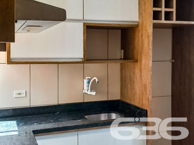 Descubra o endereço dos seus sonhos no coração de Joinville/SC onde cada detalhe reflete conforto e praticidade. Este imóvel de 57,93m², está pronto para ser o seu próximo lar.
Situado no bairro João Costa, conhecido por sua tranquilidade e acesso facilitado às comodidades urbanas, o apartamento encontra-se em uma rua pavimentada que garante fácil acesso. A posição oeste do edifício assegura uma iluminação natural encantadora, realçando o piso laminado e a cozinha planejada que se abre para a sala de estar/jantar – um convite para momentos inesquecíveis em família.
A sacada se apresenta como um espaço adicional para relaxamento, proporcionando uma vista serena para a natureza e o ambiente urbano ao redor. Com dois dormitórios aconchegantes, a privacidade e o conforto estão garantidos. O banheiro, equipado com acabamentos modernos, oferece uma experiência de spa em casa.
A comodidade é reforçada com uma vaga de garagem descoberta, portão eletrônico, interfone e vigilância eletrônica, promovendo segurança e privacidade. Os móveis de cozinha e embutidos inclusos sugerem uma mudança prática e sem complicações.
Animais de estimação? São bem-vindos aqui, adicionando vida e alegria ao seu novo espaço. Além disso, a conectividade não é um problema, graças à infraestrutura pronta para internet.
A proximidade com escolas, hospitais, transporte público e serviços essenciais confirma que você não está apenas adquirindo um imóvel, mas um estilo de vida repleto de conveniência e acessibilidade.
Este apartamento não é apenas um lugar para morar, é um espaço para criar memórias, cultivar relacionamentos e desfrutar do melhor que Joinville tem a oferecer. Entre em contato com a 636 Negócios Imobiliários, uma empresa com mais de três décadas de excelência no mercado, e descubra como podemos ajudá-lo a dar o próximo passo em direção ao seu futuro.
636 NEGÓCIOS IMOBILIÁRIOS: A SUA MELHOR ESCOLHA
Com mais de 30 anos de experiência, a 636 Negócios Imobiliários é sua parceira ideal para encontrar o imóvel perfeito. Estamos prontos para ajudá-lo a fazer deste imóvel o seu novo lar.
Telefone: (47) 3451-0636
WhatsApp: (47) 99190-0636
Não perca esta oportunidade única. Visite nosso site para mais informações: i636.com.br