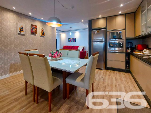 VENDE-SE APARTAMENTO AMPLO COM SUÍTE + 2 DORMITÓRI