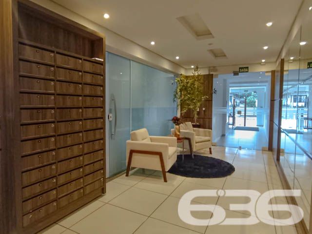 Descubra seu novo lar em Joinville! Apartamento do bairro Vila Nova, cada centímetro deste imóvel foi cuidadosamente planejado para garantir o máximo aproveitamento do espaço - ESTUDA PERMUTA

O imóvel, com área privativa de 70m², é um convite ao bem-estar. Os cômodos são espaçosos e planejados para maximizar o uso do espaço. A sala de estar se integra harmoniosamente à copa e cozinha conjugadas, formando um ambiente aberto e convidativo, ideal para receber amigos e familiares. A presença de móveis embutidos de excelente qualidade e gosto eleva o nível do acabamento, que conta com gesso em todos os ambientes, conferindo um toque de sofisticação e modernidade.

A suíte e o segundo dormitório são espaços de refúgio e privacidade, ambos bem iluminados e ventilados, garantindo um ambiente acolhedor e relaxante. A cozinha, prática e funcional, já está equipada com móveis de alta qualidade, pronta para preparar refeições e criar memórias. A sacada com churrasqueira é um diferencial, oferecendo uma vista agradável e um espaço extra para entretenimento ao ar livre.

Este apartamento não é apenas um lugar para morar, mas um espaço para viver plenamente. O edifício oferece segurança com portão eletrônico, interfone e áreas comuns bem cuidadas, incluindo um elegante hall de entrada e espaços de convivência que refletem o cuidado com cada detalhe.

Localizado estrategicamente, o imóvel está próximo a vias de acesso, shopping centers, escolas, hospitais e serviços públicos essenciais, garantindo conveniência para o dia a dia. Ademais, a infraestrutura do bairro Vila Nova e a qualidade da rua pavimentada asseguram uma excelente qualidade de vida.

Para aqueles interessados em alternativas de investimento, o proprietário estuda propostas de troca por outros imóveis no mesmo bairro, oferecendo flexibilidade nas negociações.

Não perca a chance de conhecer este excepcional apartamento, onde cada detalhe foi pensado para proporcionar conforto, segurança e qualidade de vida. Agende sua visita e venha descobrir por que este imóvel é a realização do seu próximo grande sonho imobiliário em Joinville.
 
636 NEGÓCIOS IMOBILIÁRIOS: A SUA MELHOR ESCOLHA
Com mais de 30 anos de experiência, a 636 Negócios Imobiliários é sua parceira ideal para encontrar o imóvel perfeito. Estamos prontos para ajudá-lo a fazer deste imóvel o seu novo lar.
 
Telefone: (47) 3451-0636
WhatsApp: (47) 99190-0636
 
Não perca esta oportunidade única. Visite nosso site para mais informações: i636.com.br