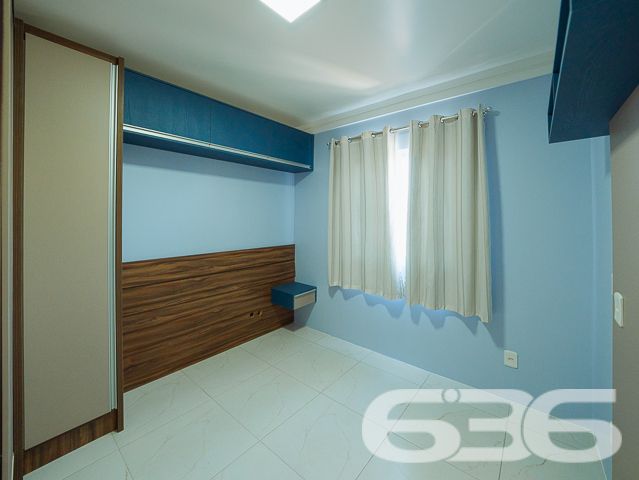 Descubra o seu próximo lar em Joinville, no coração do bairro Guanabara. Este excepcional apartamento, oferece um refinamento sem igual, proporcionando espaço e conforto para toda a família. Com uma garagem coberta e estrategicamente localizado, este imóvel representa uma oportunidade única para quem busca qualidade de vida e valorização imobiliária.

Este magnífico apartamento possui uma área construída, com uma arquitetura que aproveita cada metro quadrado para garantir um espaço amplo e funcional. Composto por 2 dormitórios sendo uma suíte, o imóvel destaca-se pelos acabamentos de primeira linha e pelos móveis planejados, desenhados por arquiteto, que agregam elegância e praticidade ao ambiente.

A sala de estar e jantar é um convite ao bem-estar, com uma iluminação natural intensa que realça as cores suaves das paredes e o design moderno dos móveis. A cozinha, integrada à copa, é um verdadeiro destaque com armários sob medida, bancadas em granito e modernos equipamentos que atendem todas as necessidades culinárias. Além disso, a sacada com churrasqueira é o espaço ideal para momentos de lazer e descontração, oferecendo uma vista encantadora do bairro.

Cada detalhe deste apartamento foi pensado para garantir o máximo de conforto e funcionalidade, incluindo a presença de uma garagem coberta, acesso à internet de alta velocidade e a permissão para animais de estimação, garantindo que toda a família possa desfrutar deste belo espaço.

Situado em uma rua pavimentada e tranquila, cercado por residências de alto padrão, o imóvel está a poucos passos de importantes vias de acesso, escolas, hospitais, centros de compras e muito mais. 

Este apartamento não é apenas um lugar para morar, é um investimento em uma vida de qualidade e conforto. Convidamos você a conhecer e se apaixonar por este imóvel excepcional em Joinville, um local pronto para ser o seu novo lar. Venha viver essa experiência com a 636 Negócios Imobiliários, onde grandes pessoas constroem grandes sonhos. Venha para a 636!
 
636 NEGÓCIOS IMOBILIÁRIOS: A SUA MELHOR ESCOLHA
Com mais de 30 anos de experiência, a 636 Negócios Imobiliários é sua parceira ideal para encontrar o imóvel perfeito. Estamos prontos para ajudá-lo a fazer deste imóvel o seu novo lar.
 
Telefone: (47) 3451-0636
WhatsApp: (47) 99190-0636
 
Não perca esta oportunidade única. Visite nosso site para mais informações: i636.com.br
