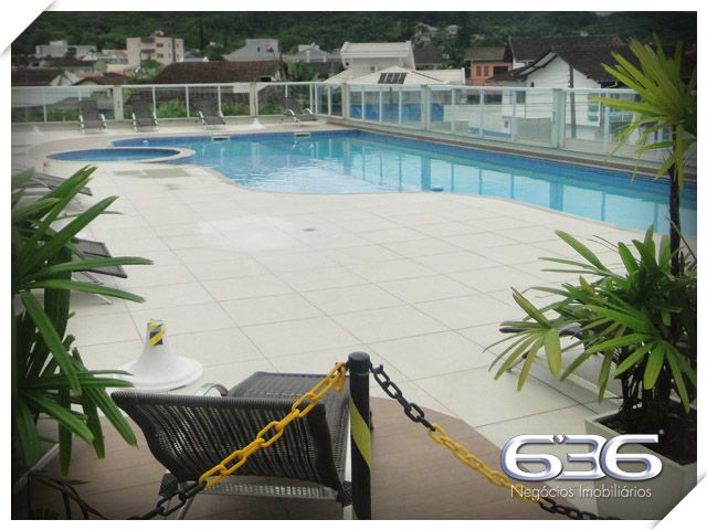 COBERTURA PLANA COM 1 SUÍTE E 2 QUARTOS NO BAIRRO