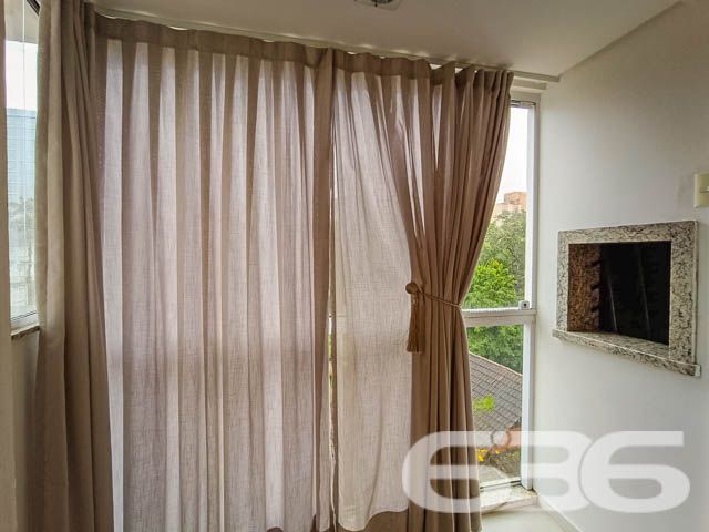 Apartamento à venda no bairro Atiradores, Joinville/SC – Conforto e localização privilegiada!
Apresentamos este incrível apartamento localizado no bairro Atiradores, uma das regiões mais nobres e desejadas de Joinville. O imóvel combina conforto, funcionalidade e elegância, sendo perfeito para quem busca morar bem com segurança e praticidade.
Com uma área total de 107m², o apartamento oferece:
1 dormitório, 1 suíte espaçosa e iluminada.
2 banheiros modernos com acabamentos de excelente qualidade.
Sala de estar e jantar integradas, proporcionando um ambiente amplo e aconchegante, perfeito para receber visitas.
Cozinha planejada com móveis embutidos, funcional e com ótima iluminação natural.
Sacada com churrasqueira, o local perfeito para momentos de descontração.
Área de serviço separada, prática e bem ventilada.
Além disso, o apartamento já vem equipado com condicionadores de ar, móveis sob medida e armários planejados, o que garante uma mudança rápida e sem complicações.
Destaques do imóvel:
✔ Imóvel seguro: portão eletrônico, interfone e cerca elétrica.
✔ Localizado em rua pavimentada, próximo a shoppings, escolas, hospitais e serviços essenciais.
✔ Ambiente pet-friendly: perfeito para quem tem animais de estimação.
Sobre a localização:
O bairro Atiradores é um dos mais valorizados de Joinville. Oferece fácil acesso a vias principais, transporte público e uma infraestrutura completa para o dia a dia, unindo qualidade de vida com conveniência.
Este é mais do que um apartamento, é a oportunidade de viver em um espaço que une sofisticação, conforto e uma localização privilegiada.
Agende sua visita agora mesmo e descubra como este imóvel pode ser o lar ideal para você e sua família. Entre em contato com a 636 Negócios Imobiliários e faça desse sonho uma realidade!
636 NEGÓCIOS IMOBILIÁRIOS: A SUA MELHOR ESCOLHA
Com mais de 30 anos de experiência, a 636 Negócios Imobiliários é sua parceira ideal para encontrar o imóvel perfeito. Estamos prontos para ajudá-lo a fazer deste imóvel o seu novo lar.
Telefone: (47) 3451-0636
WhatsApp: (47) 99190-0636
Não perca esta oportunidade única. Visite nosso site para mais informações: i636.com.br