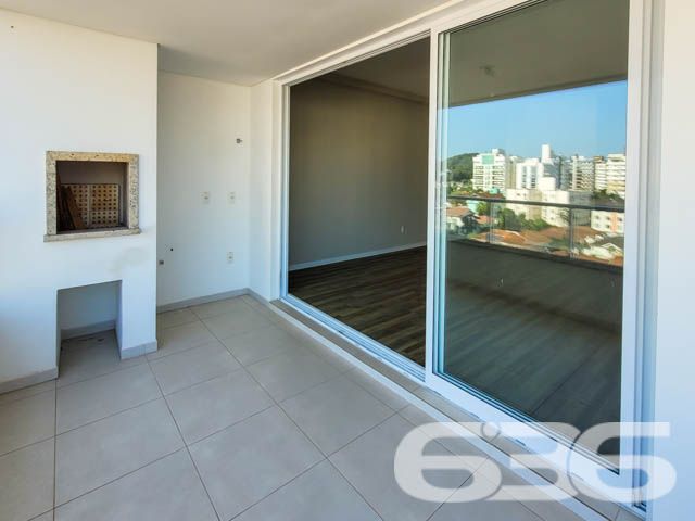 SEU NOVO LAR! AMPLO APARTAMENTO COM SUÍTE + 2 DORM