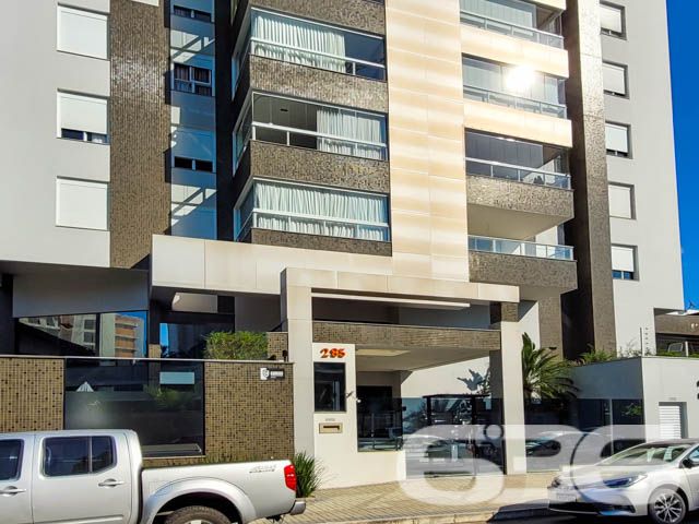 SEU NOVO LAR! AMPLO APARTAMENTO COM SUÍTE + 2 DORM