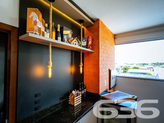 Apartamento localizado no coração de Balneário Barra do Sul, no tranquilo bairro de Salinas. Com uma estrutura cuidadosamente pensada para oferecer conforto e qualidade, este imóvel destaca-se tanto pela sua localização privilegiada quanto pelo excelente aproveitamento do espaço interno - ESTUDA PERMUTA

Este encantador apartamento de 62m², é perfeito para quem busca uma vida tranquila, mas sem abrir mão do acesso fácil a serviços essenciais. O Residencial é uma verdadeira jóia arquitetônica, com fachada moderna e uma disposição interna que maximiza cada metro quadrado disponível.

O apartamento é totalmente mobiliado, o que significa que você e sua família podem se mudar sem preocupações. Com dois dormitórios confortáveis e um banheiro elegantemente acabado, cada detalhe foi pensado para o seu bem-estar. A sala de estar e jantar integradas são espaçosas e acolhedoras.

A cozinha, com seu design funcional, inclui uma churrasqueira que promete ser o centro das atenções em encontros com amigos e família. 

Externamente, o Residencial está localizado próximo a praia de salinas, 
 oferecendo um ambiente seguro e privativo, completamente murado e com monitoramento privado. O imóvel conta ainda com uma garagem descoberta e está próximo a vias de acesso, transporte público, escolas e hospitais, garantindo facilidade no dia a dia.

Viver no Residencial significa ter a certeza de estar em um ambiente que valoriza a segurança, a privacidade e a comodidade. É um convite para desfrutar de uma vida com qualidade, rodeada por belezas naturais e com acesso a tudo o que você precisa. Não perca a oportunidade de conhecer esse lugar especial. Venha para o Residencial Citrino, seu novo lar espera por você com todo o conforto e praticidade que você merece.
 
636 NEGÓCIOS IMOBILIÁRIOS: A SUA MELHOR ESCOLHA
Com mais de 30 anos de experiência, a 636 Negócios Imobiliários é sua parceira ideal para encontrar o imóvel perfeito. Estamos prontos para ajudá-lo a fazer deste imóvel o seu novo lar.
 
Telefone: (47) 3451-0636
WhatsApp: (47) 99190-0636
 
Não perca esta oportunidade única. Visite nosso site para mais informações: i636.com.br