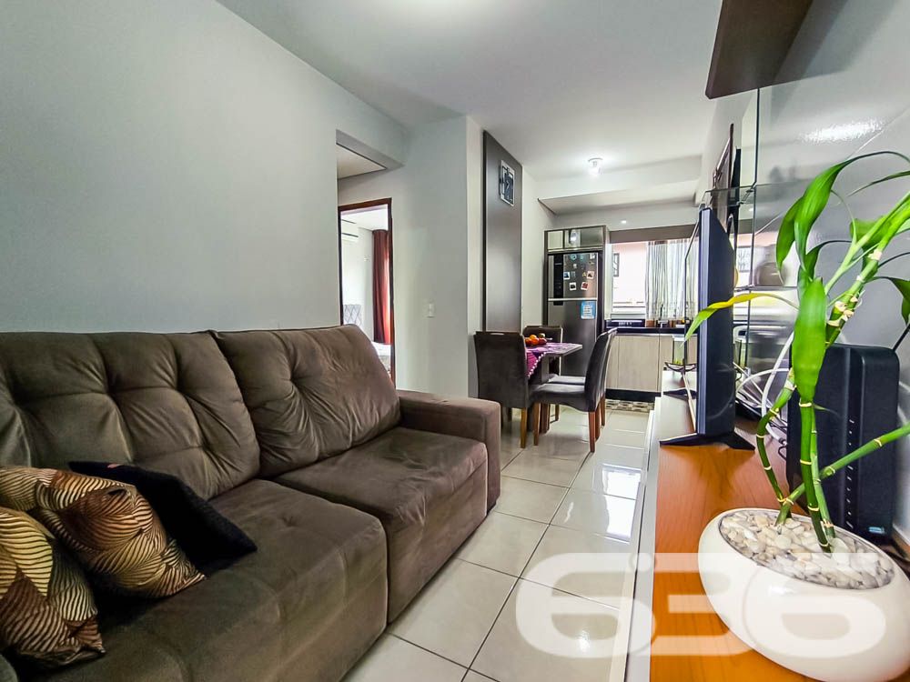 Descubra seu novo lar em Joinville, no bairro Iririú. Apresentamos um apartamento térreo de fundos, ideal para quem busca privacidade sem abrir mão do acesso à conveniência urbana. Com área construída de 51,06m², este imóvel oferece um espaço acolhedor e bem planejado para você e sua família.
Este imóvel dispõe de dois confortáveis dormitórios, ambos com instalações prontas para ar-condicionado, sendo um deles dotado de uma sacada encantadora que permite a entrada de luz natural, criando um ambiente mais arejado e iluminado. A cozinha, um verdadeiro coração da casa, vem completamente equipada com móveis planejados de alto padrão e integra-se harmoniosamente à sala de estar e jantar, formando um espaço amplo para reunir amigos e familiares.
A sala de estar, central para o lazer e descanso, é ampla e recebe a luz natural que se espalha pelo apartamento, promovendo um ambiente relaxante e convidativo. A sacada do apartamento inclui uma churrasqueira moderna, perfeita para os momentos de lazer e celebrações em casa.
A funcionalidade se estende à área de serviço, que é prática e equipada, mantendo a organização e facilitando o dia a dia. O banheiro é moderno, com acabamentos de qualidade, oferecendo conforto e praticidade.
Externamente, o imóvel conta com uma vaga de garagem, portão eletrônico e sistema de interfone, garantindo segurança e privacidade. Localizado em uma rua pavimentada, com fácil acesso a importantes vias de transporte, escolas, hospitais, shopping centers e uma variedade de serviços essenciais, este apartamento no bairro Iririú é uma excelente escolha para quem busca conveniência e qualidade de vida.
O apartamento está situado em um terreno de 480,00m², com dimensões regulares e topografia plana, facilitando ainda mais a sua rotina. Permite animais, o que é ideal para os amantes de pets.
A 636 Negócios Imobiliários, com mais de 30 anos de experiência no mercado imobiliário, orgulha-se de apresentar este imóvel, garantindo a perfeição técnico-jurídica em todas as etapas da mediação. Venha conhecer e se encantar com este apartamento à venda em Joinville. Aguardamos seu contato para uma visita, onde a qualidade de vida que você merece se torna realidade.
636 NEGÓCIOS IMOBILIÁRIOS: A SUA MELHOR ESCOLHA
Com mais de 30 anos de experiência, a 636 Negócios Imobiliários é sua parceira ideal para encontrar o imóvel perfeito. Estamos prontos para ajudá-lo a fazer deste imóvel o seu novo lar.
Telefone: (47) 3451-0636
WhatsApp: (47) 99190-0636
Não perca esta oportunidade única. Visite nosso site para mais informações: i636.com.br