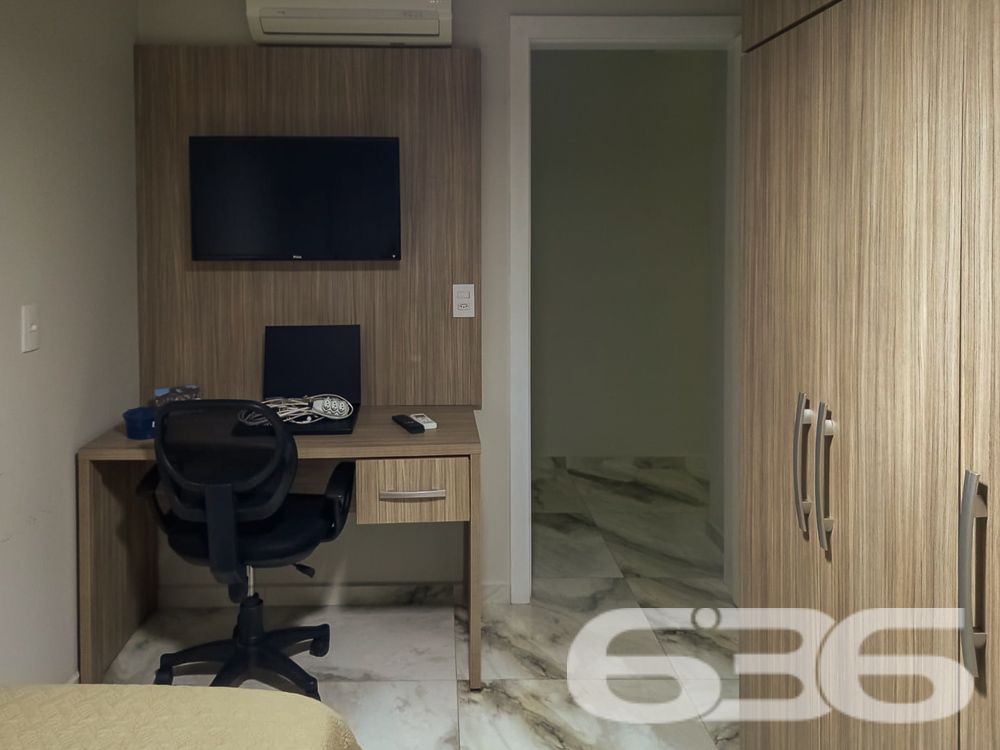 Apartamento localizado no nobre bairro Bom Retiro, em Joinville, SC. Com um acabamento sofisticado e uma atmosfera acolhedora, este lar é a escolha ideal para quem busca qualidade de vida aliada à conveniência – ESTUDA PERMUTA
O apartamento dispõe de uma suíte com closet e um dormitório adicional, proporcionando espaço e privacidade para toda a família. A sala de estar e jantar, integradas com uma copa e cozinha moderna, são perfeitas para quem ama receber. Duas sacadas, uma delas com churrasqueira a carvão, oferecem uma vista relaxante e um espaço ideal para momentos de lazer.
A segurança é prioridade com portão eletrônico, interfone. Além disso, o apartamento conta com uma área de festas na cobertura, perfeita para eventos e comemorações, elevador para facilidade de acesso e uma vaga de garagem.
Localizado próximo a vias de acesso, shopping centers, escolas, hospitais e serviços públicos essenciais, este apartamento é uma excelente escolha para quem busca conveniência sem abrir mão da qualidade de vida.
Convidamos você a visitar e sentir pessoalmente o potencial deste lar excepcional em Joinville. Entre em contato conosco para mais informações e agende sua visita. Este é mais do que um apartamento, é o seu próximo lar.
636 Negócios Imobiliários, mais de 30 anos realizando sonhos com excelência e confiança.
636 NEGÓCIOS IMOBILIÁRIOS: A SUA MELHOR ESCOLHA
Com mais de 30 anos de experiência, a 636 Negócios Imobiliários é sua parceira ideal para encontrar o imóvel perfeito. Estamos prontos para ajudá-lo a fazer deste imóvel o seu novo lar.
Telefone: (47) 3451-0636
WhatsApp: (47) 99190-0636
Não perca esta oportunidade única. Visite nosso site para mais informações: i636.com.br
