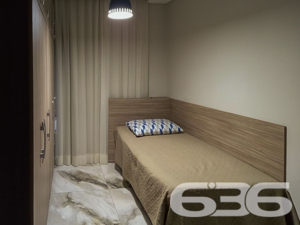 Apartamento localizado no nobre bairro Bom Retiro, em Joinville, SC. Com um acabamento sofisticado e uma atmosfera acolhedora, este lar é a escolha ideal para quem busca qualidade de vida aliada à conveniência – ESTUDA PERMUTA
O apartamento dispõe de uma suíte com closet e um dormitório adicional, proporcionando espaço e privacidade para toda a família. A sala de estar e jantar, integradas com uma copa e cozinha moderna, são perfeitas para quem ama receber. Duas sacadas, uma delas com churrasqueira a carvão, oferecem uma vista relaxante e um espaço ideal para momentos de lazer.
A segurança é prioridade com portão eletrônico, interfone. Além disso, o apartamento conta com uma área de festas na cobertura, perfeita para eventos e comemorações, elevador para facilidade de acesso e uma vaga de garagem.
Localizado próximo a vias de acesso, shopping centers, escolas, hospitais e serviços públicos essenciais, este apartamento é uma excelente escolha para quem busca conveniência sem abrir mão da qualidade de vida.
Convidamos você a visitar e sentir pessoalmente o potencial deste lar excepcional em Joinville. Entre em contato conosco para mais informações e agende sua visita. Este é mais do que um apartamento, é o seu próximo lar.
636 Negócios Imobiliários, mais de 30 anos realizando sonhos com excelência e confiança.
636 NEGÓCIOS IMOBILIÁRIOS: A SUA MELHOR ESCOLHA
Com mais de 30 anos de experiência, a 636 Negócios Imobiliários é sua parceira ideal para encontrar o imóvel perfeito. Estamos prontos para ajudá-lo a fazer deste imóvel o seu novo lar.
Telefone: (47) 3451-0636
WhatsApp: (47) 99190-0636
Não perca esta oportunidade única. Visite nosso site para mais informações: i636.com.br