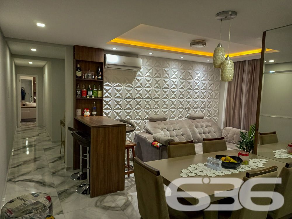 Apartamento localizado no nobre bairro Bom Retiro, em Joinville, SC. Com um acabamento sofisticado e uma atmosfera acolhedora, este lar é a escolha ideal para quem busca qualidade de vida aliada à conveniência – ESTUDA PERMUTA
O apartamento dispõe de uma suíte com closet e um dormitório adicional, proporcionando espaço e privacidade para toda a família. A sala de estar e jantar, integradas com uma copa e cozinha moderna, são perfeitas para quem ama receber. Duas sacadas, uma delas com churrasqueira a carvão, oferecem uma vista relaxante e um espaço ideal para momentos de lazer.
A segurança é prioridade com portão eletrônico, interfone. Além disso, o apartamento conta com uma área de festas na cobertura, perfeita para eventos e comemorações, elevador para facilidade de acesso e uma vaga de garagem.
Localizado próximo a vias de acesso, shopping centers, escolas, hospitais e serviços públicos essenciais, este apartamento é uma excelente escolha para quem busca conveniência sem abrir mão da qualidade de vida.
Convidamos você a visitar e sentir pessoalmente o potencial deste lar excepcional em Joinville. Entre em contato conosco para mais informações e agende sua visita. Este é mais do que um apartamento, é o seu próximo lar.
636 Negócios Imobiliários, mais de 30 anos realizando sonhos com excelência e confiança.
636 NEGÓCIOS IMOBILIÁRIOS: A SUA MELHOR ESCOLHA
Com mais de 30 anos de experiência, a 636 Negócios Imobiliários é sua parceira ideal para encontrar o imóvel perfeito. Estamos prontos para ajudá-lo a fazer deste imóvel o seu novo lar.
Telefone: (47) 3451-0636
WhatsApp: (47) 99190-0636
Não perca esta oportunidade única. Visite nosso site para mais informações: i636.com.br
