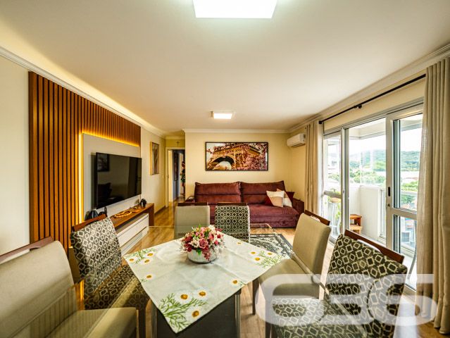 Descubra a elegância e o conforto neste magnífico apartamento no coração de Joinville - ESTUDA PERMUTA
Localizado estrategicamente no bairro Bucarein, este apartamento em Joinville, SC, combina espaço, conforto e uma localização privilegiada, oferecendo uma vida de qualidade e conveniência. Com 146,79m², situado em um terreno plano de 733m², este imóvel possui todas as características para ser o seu próximo lar.
O apartamento conta com uma ampla garagem, proporcionando facilidade e segurança para o seu veículo. O layout interno é projetado para maximizar o espaço e a funcionalidade, incluindo dois confortáveis dormitórios e uma suíte, ideal para garantir privacidade e conforto.
A área de serviço é bem dimensionada e equipada, facilitando a organização e o dia a dia da família. A sacada oferece uma vista deslumbrante do morro do Boa Vista e do centro de Joinville, um cenário perfeito para relaxar e apreciar a paisagem urbana. Além disso, o imóvel conta com portão eletrônico, interfone e grades, oferecendo segurança e tranquilidade.
Para os momentos de lazer, o apartamento dispõe de uma área de festa com churrasqueira, perfeita para receber amigos e familiares em um ambiente agradável e acolhedor. Há também um projeto para a inclusão de uma piscina, o que agregar valor e mais uma opção de lazer para os moradores.
Com uma excelente ventilação natural e apenas duas unidades por andar, este imóvel garante exclusividade e privacidade. A entrada principal e de serviço, junto com o elevador, asseguram praticidade e conforto no dia a dia.
Este apartamento não é apenas um lugar para morar, é um investimento em qualidade de vida, numa localização que oferece fácil acesso a serviços, comércio e lazer. Representando mais de 30 anos de tradição e excelência da 636 Negócios Imobiliários, este imóvel é uma escolha perfeita para quem busca conforto, segurança e a melhor localização em Joinville.
Venha conhecer e se encantar com este espetacular apartamento. Agende sua visita e sinta-se em casa com a excelência e confiança que só a 636 Negócios Imobiliários pode oferecer.
636 NEGÓCIOS IMOBILIÁRIOS: A SUA MELHOR ESCOLHA
Com mais de 30 anos de experiência, a 636 Negócios Imobiliários é sua parceira ideal para encontrar o imóvel perfeito. Estamos prontos para ajudá-lo a fazer deste imóvel o seu novo lar.
Telefone: (47) 3451-0636
WhatsApp: (47) 99190-0636
Não perca esta oportunidade única. Visite nosso site para mais informações: i636.com.br