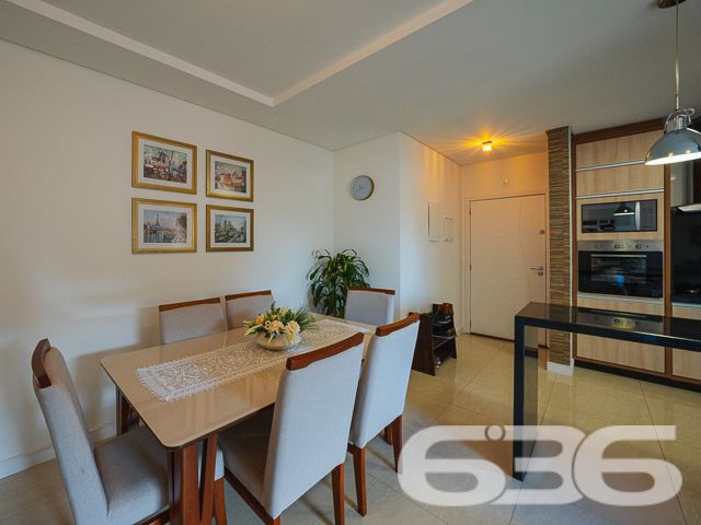 Situado no coração do bairro Floresta, em Joinville/SC, este apartamento impecável combina luxo moderno com uma atmosfera acolhedora e exclusiva. Estuda permuta.
O imóvel dispõe de 127,82 m² de área construída, bem distribuídos para garantir a máxima funcionalidade e aproveitamento de espaço. A sala de estar é integrada com a sala de jantar e cozinha, criando um ambiente fluido e convidativo. A cozinha, um verdadeiro destaque, é equipada com armários planejados e eletrodomésticos embutidos de alta qualidade, incluindo coifa, fogão, microondas e forno, que permanecerão para a conveniência dos novos proprietários.
A área de serviço, pensada para oferecer praticidade no dia a dia, conta com planejamento inteligente e espaço otimizado. Na sala, um sofisticado painel planejado complementa o espaço, juntamente com um ar-condicionado que promete conforto em qualquer estação do ano.
O apartamento possui uma confortável suíte e dois domitórios, assegurando um refúgio tranquilo e privativo. Ambos os banheiros, da suíte e social, estão equipados com armários planejados e acabamentos de primeira linha.
Para quem precisa de um espaço para trabalho ou estudos, o imóvel oferece um home office, perfeito para manter a produtividade em um ambiente tranquilo e organizado. A sacada com churrasqueira é ideal para momentos de lazer e confraternização, proporcionando uma vista relaxante e uma área agradável para recepcionar amigos e família.
O condomínio oferece completa infraestrutura de segurança e lazer, incluindo piscina, área de festas com churrasqueira, portão eletrônico, interfone e cerca elétrica. Com duas vagas cobertas de garagem, o imóvel garante comodidade para toda a família.
Este apartamento é uma oportunidade excepcional para quem busca um estilo de vida prático e elegante em Joinville. Localizado próximo a vias de acesso, shopping centers, escolas, e serviços públicos essenciais, oferece uma vida cotidiana sem complicações e com muito estilo. Venha conhecer e se encantar com este que pode ser seu novo lar.
636 NEGÓCIOS IMOBILIÁRIOS: A SUA MELHOR ESCOLHA
Com mais de 30 anos de experiência, a 636 Negócios Imobiliários é sua parceira ideal para encontrar o imóvel perfeito. Estamos prontos para ajudá-lo a fazer deste imóvel o seu novo lar.
Telefone: (47) 3451-0636
WhatsApp: (47) 99190-0636
Não perca esta oportunidade única. Visite nosso site para mais informações: i636.com.br
