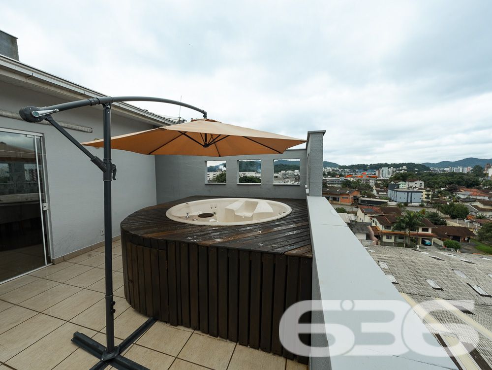 Descubra a Perfeição em Cada Detalhe: Cobertura Pl