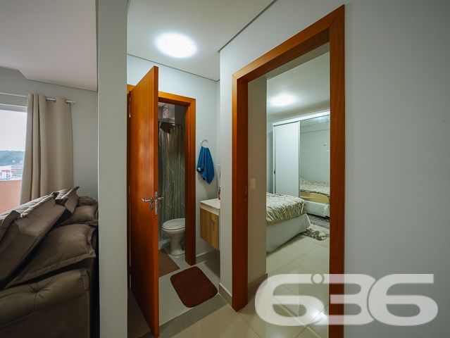 Conquiste o seu novo lar em Joinville no bairro Floresta!

Descubra o apartamento perfeito para você e sua família no coração de Joinville. Situado no bairro Floresta, um dos mais tranquilos e bem localizados da cidade, este imóvel combina conforto, conveniência e qualidade de vida em cada detalhe.

Características do Apartamento:

Área construída de 67,35 m², ideal para quem busca espaço e conforto.
Composto por 1 quarto amplo, garantindo a privacidade e o bem-estar que você merece.
Sala de estar e jantar integradas, proporcionando um ambiente acolhedor e ideal para receber amigos e familiares.
Cozinha planejada, que se estende a uma área de serviço funcional, perfeita para suas necessidades diárias.
Banheiro espaçoso com acabamentos de qualidade.
Sacada com churrasqueira, perfeita para desfrutar de momentos relaxantes e confraternizações ao ar livre.

Destaques adicionais:

Piso cerâmico em todo o apartamento, combinando durabilidade e facilidade de limpeza.
Garagem coberta, proporcionando comodidade e segurança para o seu veículo.
Prédio com elevador, assegurando acessibilidade e conforto.
Segurança reforçada com portão eletrônico e interfone.
Estrutura preparada para conexão com a internet, permitindo que você esteja sempre conectado.

Localização Privilegiada:

Localizado em uma rua pavimentada com fácil acesso a principais vias da cidade.
Proximidade com escolas, serviços públicos essenciais e transporte público, facilitando o seu dia a dia.

Este apartamento não só atende às suas expectativas de moradia, como também representa uma excelente oportunidade de investimento em uma área valorizada e em constante crescimento. O imóvel está locado, o que pode ser uma fonte de renda imediata, além de ser uma escolha acertada para quem busca uma residência permanente.

Venha conhecer e se encantar com este espaço onde cada detalhe foi pensado para proporcionar conforto e qualidade de vida. Agende uma visita e sinta-se em casa desde o primeiro momento!
 
636 NEGÓCIOS IMOBILIÁRIOS: A SUA MELHOR ESCOLHA
Com mais de 30 anos de experiência, a 636 Negócios Imobiliários é sua parceira ideal para encontrar o imóvel perfeito. Estamos prontos para ajudá-lo a fazer deste imóvel o seu novo lar.
 
Telefone: (47) 3451-0636
WhatsApp: (47) 99190-0636
 
Não perca esta oportunidade única. Visite nosso site para mais informações: i636.com.br