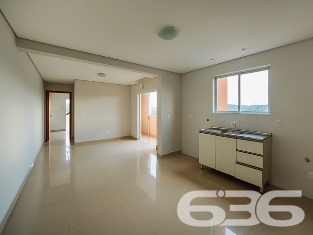 Descubra o espaço ideal para viver momentos inesquecíveis com a 636 Negócios Imobiliários. Apresentamos um apartamento no charmoso bairro Floresta, em Joinville - SC. Com design contemporâneo e funcionalidades pensadas para o seu conforto, este imóvel é a escolha perfeita para quem busca qualidade de vida aliada à comodidade.
Este apartamento é uma oportunidade única para quem busca uma moradia prática e moderna. Com um dormitório espaçoso, que se abre para um magnífico terraço, proporciona um ambiente perfeito para desfrutar de momentos relaxantes e contemplar a vista, oferecendo um cenário ideal para começar o dia com energias renovadas.
A área social do apartamento é composta por uma sala de estar e jantar integradas, criando um espaço fluido e acolhedor. A copa e a cozinha são conjugadas, otimizando o ambiente e garantindo praticidade no dia a dia. O piso cerâmico em todos os ambientes adiciona um toque de elegância e facilidade na manutenção.
A sacada do apartamento inclui uma churrasqueira, perfeita para reunir amigos e família em momentos especiais. O imóvel ainda conta com uma garagem coberta, protegendo seu veículo das intempéries.
Dentro do prédio, você terá acesso a um elevador, facilitando o dia a dia e garantindo acessibilidade. Para as famílias, a brinquedoteca é um espaço lúdico e seguro para as crianças se divertirem.
A localização é outro ponto alto deste imóvel. Situado em uma rua pavimentada e com acesso fácil às principais vias da cidade, você estará próximo a escolas, serviços públicos essenciais e opções de transporte público. Além disso, o bairro oferece uma variedade de comércios e serviços, facilitando sua rotina.
Para aqueles que valorizam a conexão, o apartamento está preparado para internet de alta velocidade, garantindo que você e sua família estejam sempre conectados.
Não perca a chance de conhecer este apartamento em Joinville, onde cada detalhe foi pensado para proporcionar a você e sua família o melhor em conforto e praticidade. Agende sua visita e venha sentir de perto tudo o que este maravilhoso imóvel tem a oferecer!
636 NEGÓCIOS IMOBILIÁRIOS: A SUA MELHOR ESCOLHA
Com mais de 30 anos de experiência, a 636 Negócios Imobiliários é sua parceira ideal para encontrar o imóvel perfeito. Estamos prontos para ajudá-lo a fazer deste imóvel o seu novo lar.
Telefone: (47) 3451-0636
WhatsApp: (47) 99190-0636
Não perca esta oportunidade única. Visite nosso site para mais informações: i636.com.br