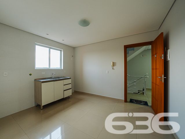 Descubra o espaço ideal para viver momentos inesquecíveis com a 636 Negócios Imobiliários. Apresentamos um apartamento no charmoso bairro Floresta, em Joinville - SC. Com design contemporâneo e funcionalidades pensadas para o seu conforto, este imóvel é a escolha perfeita para quem busca qualidade de vida aliada à comodidade.
Este apartamento é uma oportunidade única para quem busca uma moradia prática e moderna. Com um dormitório espaçoso, que se abre para um magnífico terraço, proporciona um ambiente perfeito para desfrutar de momentos relaxantes e contemplar a vista, oferecendo um cenário ideal para começar o dia com energias renovadas.
A área social do apartamento é composta por uma sala de estar e jantar integradas, criando um espaço fluido e acolhedor. A copa e a cozinha são conjugadas, otimizando o ambiente e garantindo praticidade no dia a dia. O piso cerâmico em todos os ambientes adiciona um toque de elegância e facilidade na manutenção.
A sacada do apartamento inclui uma churrasqueira, perfeita para reunir amigos e família em momentos especiais. O imóvel ainda conta com uma garagem coberta, protegendo seu veículo das intempéries.
Dentro do prédio, você terá acesso a um elevador, facilitando o dia a dia e garantindo acessibilidade. Para as famílias, a brinquedoteca é um espaço lúdico e seguro para as crianças se divertirem.
A localização é outro ponto alto deste imóvel. Situado em uma rua pavimentada e com acesso fácil às principais vias da cidade, você estará próximo a escolas, serviços públicos essenciais e opções de transporte público. Além disso, o bairro oferece uma variedade de comércios e serviços, facilitando sua rotina.
Para aqueles que valorizam a conexão, o apartamento está preparado para internet de alta velocidade, garantindo que você e sua família estejam sempre conectados.
Não perca a chance de conhecer este apartamento em Joinville, onde cada detalhe foi pensado para proporcionar a você e sua família o melhor em conforto e praticidade. Agende sua visita e venha sentir de perto tudo o que este maravilhoso imóvel tem a oferecer!
636 NEGÓCIOS IMOBILIÁRIOS: A SUA MELHOR ESCOLHA
Com mais de 30 anos de experiência, a 636 Negócios Imobiliários é sua parceira ideal para encontrar o imóvel perfeito. Estamos prontos para ajudá-lo a fazer deste imóvel o seu novo lar.
Telefone: (47) 3451-0636
WhatsApp: (47) 99190-0636
Não perca esta oportunidade única. Visite nosso site para mais informações: i636.com.br