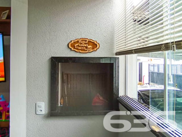 Apartamento moderno e aconchegante no bairro Aventureiro. Este imóvel oferece um ambiente familiar e prático, ideal para quem busca conforto e praticidade no dia a dia. Estuda permuta.

O apartamento é composto por 2 dormitórios, proporcionando privacidade e conforto para toda a família. A sala de estar e jantar são integradas, criando um ambiente amplo e acolhedor, perfeito para momentos de relaxamento e confraternizações. A cozinha é um verdadeiro destaque, com móveis planejados e modernos que otimizam o espaço, além de incluir uma sacada com churrasqueira que promete ser o cenário de agradáveis encontros entre amigos e família.

O imóvel conta ainda com um banheiro equipado, oferecendo comodidade e um acabamento de qualidade. A área de serviço é bem dimensionada, facilitando a organização e o dia a dia dos moradores. A garagem coberta assegura facilidade no estacionamento, complementando as necessidades do cotidiano moderno.

Além das características internas, este apartamento está situado numa rua pavimentada, em esquina, garantindo fácil acesso e conveniência. A vigilância eletrônica e o monitoramento privado proporcionam uma camada adicional de segurança, trazendo tranquilidade para os residentes.

Valorizamos a vida comunitária e o bem-estar, por isso, o imóvel está localizado próximo a vias de acesso, transporte público, escolas, hospitais e serviços públicos essenciais, garantindo que tudo o que você precisa esteja ao seu alcance.

Este imóvel não é apenas um espaço, é um ambiente preparado para construir histórias e memórias duradouras.

Descubra mais sobre como este apartamento pode ser seu próximo lar entrando em contato conosco. A 636 Negócios Imobiliários está pronta para atendê-lo e ajudá-lo a realizar o sonho do imóvel perfeito. Agende uma visita e venha conhecer cada detalhe pessoalmente. Estamos aguardando para proporcionar a você e sua família não apenas uma casa, mas um verdadeiro lar.
 
636 NEGÓCIOS IMOBILIÁRIOS: A SUA MELHOR ESCOLHA
Com mais de 30 anos de experiência, a 636 Negócios Imobiliários é sua parceira ideal para encontrar o imóvel perfeito. Estamos prontos para ajudá-lo a fazer deste imóvel o seu novo lar.
 
Telefone: (47) 3451-0636
WhatsApp: (47) 99190-0636
 
Não perca esta oportunidade única. Visite nosso site para mais informações: i636.com.br
