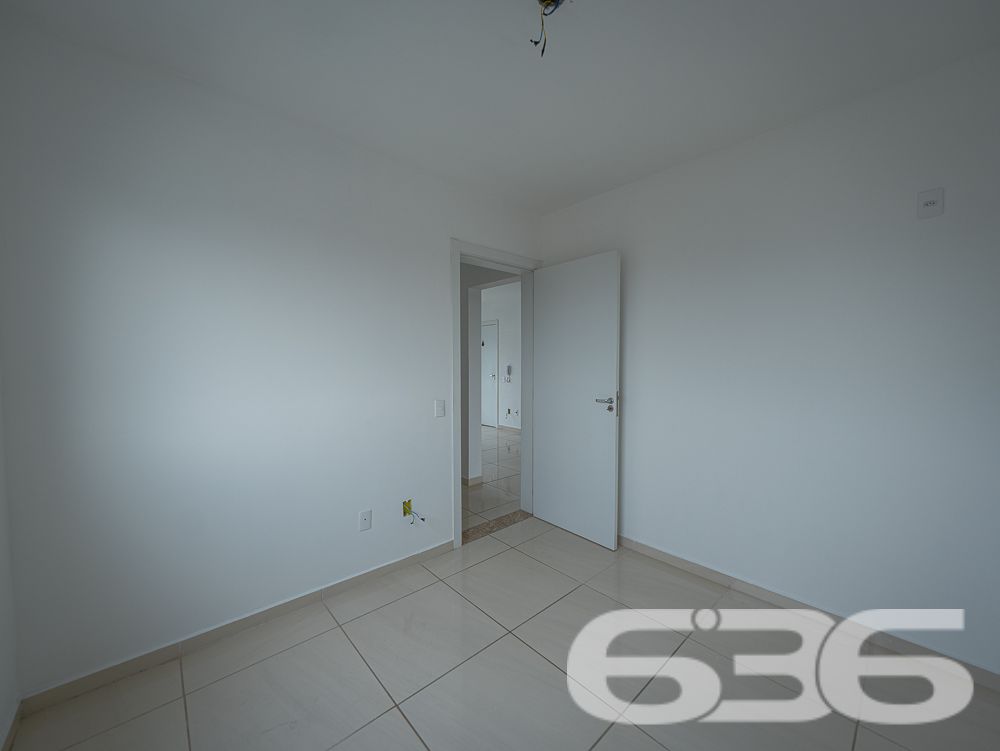 Viva com Conforto e Praticidade no Coração de Joinville!
Este é o seu novo lar, um apartamento pronto para receber você e sua família com todo o conforto e praticidade que merecem. Localizado no bairro Boa Vista, um dos mais desejados de Joinville, este imóvel oferece a combinação perfeita entre localização privilegiada e uma estrutura completa para o seu bem-estar.
O apartamento possui uma área total de 69,48 m², garantindo que você tenha espaço suficiente para viver com qualidade. São 2 dormitórios aconchegantes, ideais para acomodar sua família com privacidade e conforto. A sala de estar e jantar são integradas, criando um ambiente amplo e perfeito para receber amigos e familiares. A cozinha, também conjugada, é funcional e moderna, permitindo que você prepare suas refeições com praticidade.
Um dos grandes destaques do imóvel é a sacada com churrasqueira, que oferece um espaço adicional para seus momentos de lazer, seja para um churrasco em família ou para relaxar após um longo dia. A sacada traz o frescor e a tranquilidade que fazem toda a diferença no dia a dia, além de proporcionar uma vista agradável do bairro.
O apartamento conta ainda com garagem coberta, garantindo a segurança e proteção do seu veículo, e está em um edifício bem estruturado, que oferece portão eletrônico e interfone para sua tranquilidade. Além disso, o imóvel está totalmente murado, o que reforça a segurança e privacidade.
A localização é um dos pontos altos deste apartamento. Situado em uma esquina e em uma rua pavimentada, você terá fácil acesso a vias principais, facilitando sua locomoção. O bairro Boa Vista é conhecido por sua infraestrutura completa, estando próximo a shopping centers, escolas, hospitais, transporte público e diversos serviços essenciais. Isso significa que você terá tudo o que precisa a poucos minutos de casa, proporcionando mais comodidade para o seu dia a dia.
Este apartamento é ideal para quem busca uma vida prática e confortável em Joinville. Pronto para morar, ele permite que você se mude imediatamente, sem preocupações. Além disso, a possibilidade de ter animais de estimação torna este imóvel perfeito para quem não abre mão da companhia dos seus pets.
Não perca a chance de morar em um dos bairros mais valorizados de Joinville, em um apartamento que combina perfeitamente qualidade de vida, segurança e comodidade. Entre em contato conosco e agende uma visita para conhecer de perto o seu novo lar. Estamos à disposição para tirar todas as suas dúvidas e auxiliá-lo em cada etapa do processo de compra.
O imóvel dos seus sonhos está aqui, esperando por você!
636 NEGÓCIOS IMOBILIÁRIOS: A SUA MELHOR ESCOLHA
Com mais de 30 anos de experiência, a 636 Negócios Imobiliários é sua parceira ideal para encontrar o imóvel perfeito. Estamos prontos para ajudá-lo a fazer deste imóvel o seu novo lar.
Telefone: (47) 3451-0636
WhatsApp: (47) 99190-0636
Não perca esta oportunidade única. Visite nosso site para mais informações: i636.com.br