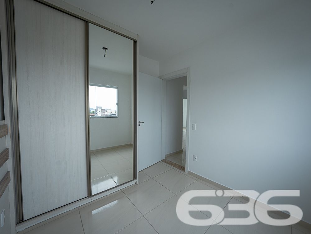 Viva com Conforto e Praticidade no Coração de Joinville!
Este é o seu novo lar, um apartamento pronto para receber você e sua família com todo o conforto e praticidade que merecem. Localizado no bairro Boa Vista, um dos mais desejados de Joinville, este imóvel oferece a combinação perfeita entre localização privilegiada e uma estrutura completa para o seu bem-estar.
O apartamento possui uma área total de 69,48 m², garantindo que você tenha espaço suficiente para viver com qualidade. São 2 dormitórios aconchegantes, ideais para acomodar sua família com privacidade e conforto. A sala de estar e jantar são integradas, criando um ambiente amplo e perfeito para receber amigos e familiares. A cozinha, também conjugada, é funcional e moderna, permitindo que você prepare suas refeições com praticidade.
Um dos grandes destaques do imóvel é a sacada com churrasqueira, que oferece um espaço adicional para seus momentos de lazer, seja para um churrasco em família ou para relaxar após um longo dia. A sacada traz o frescor e a tranquilidade que fazem toda a diferença no dia a dia, além de proporcionar uma vista agradável do bairro.
O apartamento conta ainda com garagem coberta, garantindo a segurança e proteção do seu veículo, e está em um edifício bem estruturado, que oferece portão eletrônico e interfone para sua tranquilidade. Além disso, o imóvel está totalmente murado, o que reforça a segurança e privacidade.
A localização é um dos pontos altos deste apartamento. Situado em uma esquina e em uma rua pavimentada, você terá fácil acesso a vias principais, facilitando sua locomoção. O bairro Boa Vista é conhecido por sua infraestrutura completa, estando próximo a shopping centers, escolas, hospitais, transporte público e diversos serviços essenciais. Isso significa que você terá tudo o que precisa a poucos minutos de casa, proporcionando mais comodidade para o seu dia a dia.
Este apartamento é ideal para quem busca uma vida prática e confortável em Joinville. Pronto para morar, ele permite que você se mude imediatamente, sem preocupações. Além disso, a possibilidade de ter animais de estimação torna este imóvel perfeito para quem não abre mão da companhia dos seus pets.
Não perca a chance de morar em um dos bairros mais valorizados de Joinville, em um apartamento que combina perfeitamente qualidade de vida, segurança e comodidade. Entre em contato conosco e agende uma visita para conhecer de perto o seu novo lar. Estamos à disposição para tirar todas as suas dúvidas e auxiliá-lo em cada etapa do processo de compra.
O imóvel dos seus sonhos está aqui, esperando por você!
636 NEGÓCIOS IMOBILIÁRIOS: A SUA MELHOR ESCOLHA
Com mais de 30 anos de experiência, a 636 Negócios Imobiliários é sua parceira ideal para encontrar o imóvel perfeito. Estamos prontos para ajudá-lo a fazer deste imóvel o seu novo lar.
Telefone: (47) 3451-0636
WhatsApp: (47) 99190-0636
Não perca esta oportunidade única. Visite nosso site para mais informações: i636.com.br