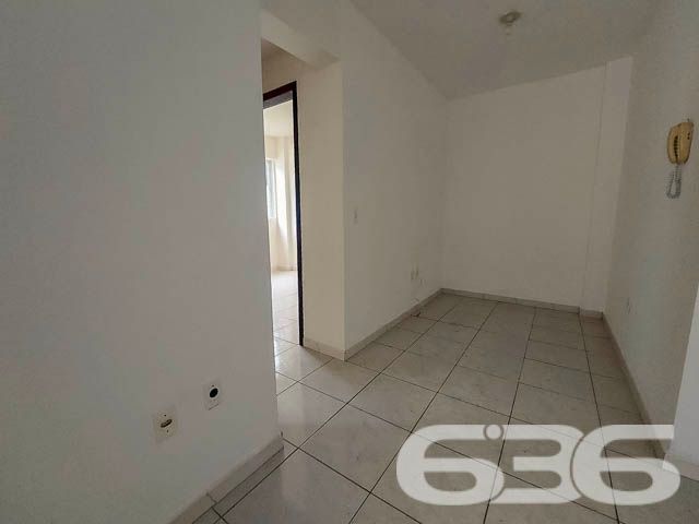 Apresentamos um excelente investimento em Joinville, no bairro Santo Antônio, com características ideais tanto para quem busca o primeiro imóvel quanto para investidores interessados em renda adicional de aluguel. Este apartamento combina comodidade e localização estratégica.
Características do Imóvel:
2 Dormitórios: Ambientes arejados e bem iluminados, garantindo o bem-estar de sua família.
Sala de Estar e Jantar Conjugadas: Espaço amplo para criar memórias com quem você ama.
Cozinha Planejada: Integrada à copa, ideal para quem gosta de praticidade e organização.
1 Banheiro Social: Com acabamentos modernos, oferecendo conforto e praticidade.
Sacada: Um cantinho especial para apreciar a vista e relaxar.
Garagem Coberta: Segurança e comodidade para o seu veículo.
Este imóvel é perfeito para quem busca seu primeiro lar ou investidores interessados em gerar renda extra com aluguel. Este apartamento combina a tranquilidade do Bairro Santo Antônio com a conveniência de estar próximo a escolas, hospitais, serviços públicos essenciais e vias de acesso rápido.
Destaques Adicionais:
Permite Animais: Ideal para quem tem pets.
Próximo a Transporte Público e Shopping Center: Facilidade de locomoção e lazer garantidos.
Imóvel Murado ou Cercado: Segurança adicional para sua família.
Invista em qualidade de vida com essa propriedade excepcional. Para mais informações e agendamento de visitas, entre em contato com a 636 Negócios Imobiliários, e descubra porque mais de três décadas de excelência e satisfação de nossos clientes nos recomendam.
636 NEGÓCIOS IMOBILIÁRIOS: A SUA MELHOR ESCOLHA
Com mais de 30 anos de experiência, a 636 Negócios Imobiliários é sua parceira ideal para encontrar o imóvel perfeito. Estamos prontos para ajudá-lo a fazer deste imóvel o seu novo lar.
Telefone: (47) 3451-0636
WhatsApp: (47) 99190-0636
Não perca esta oportunidade única. Visite nosso site para mais informações: i636.com.br