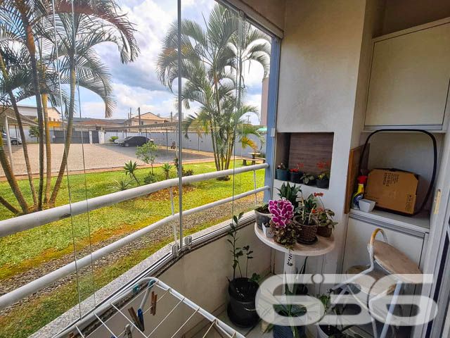 Apartamento à venda no bairro Fátima em Joinville/SC
Se você busca um lar completo, onde cada detalhe foi pensado para proporcionar conforto e praticidade, este é o imóvel ideal! Localizado no bairro Fátima, uma região com excelente infraestrutura, próximo a vias de acesso, transporte público, escolas e serviços essenciais. Este apartamento mobiliado e moderno está pronto para você e sua família viverem momentos inesquecíveis.
Ambientes que Inspiram Conforto
Com uma disposição inteligente e bem aproveitada, o apartamento conta com dois dormitórios, cada um cuidadosamente planejado para oferecer tranquilidade e organização. Os móveis planejados maximizam o espaço e trazem um toque moderno ao ambiente, proporcionando mais conforto e funcionalidade. Todos os ambientes são mobiliados, com destaque para a cozinha, que possui móveis sob medida, ideais para facilitar o dia a dia e manter tudo ao seu alcance.
Área Social Aconchegante
A sala de estar, em conceito aberto, é ampla e convidativa, perfeita para receber amigos e familiares. Integrada à copa e cozinha, o espaço cria um ambiente ideal para convivência, sem abrir mão da privacidade dos demais cômodos. Para completar a experiência, o apartamento possui uma sacada com churrasqueira, um diferencial para quem gosta de reunir amigos para momentos de lazer e descontração.
Diferenciais que Fazem a Diferença
A segurança também é um ponto forte, com portão eletrônico, cerca elétrica e interfone. Este imóvel é 100% mobiliado e pronto para morar, ideal para quem deseja se mudar sem preocupações adicionais.
Características do Imóvel:
2 Dormitórios
Banheiro social
Sala, copa e cozinha integradas
Sacada com churrasqueira
Área de serviço
Garagem coberta
Portão eletrônico, cerca elétrica e interfone
Móveis planejados em todos os ambientes
Ar-condicionado
Imóvel murado e cercado
Por que Escolher Este Imóvel?
Este apartamento é uma verdadeira joia para quem valoriza cada detalhe e procura um lugar onde todos os espaços foram pensados para facilitar a vida e proporcionar o máximo de conforto. Perfeito para famílias, casais ou investidores que buscam um imóvel pronto para morar, em uma região valorizada e em constante crescimento.
Entre em Contato e Agende sua Visita
Não perca a oportunidade de conhecer este imóvel exclusivo. Agende uma visita e descubra por que este pode ser o próximo lar onde você e sua família criarão memórias duradouras.
636 NEGÓCIOS IMOBILIÁRIOS: A SUA MELHOR ESCOLHA
Com mais de 30 anos de experiência, a 636 Negócios Imobiliários é sua parceira ideal para encontrar o imóvel perfeito. Estamos prontos para ajudá-lo a fazer deste imóvel o seu novo lar.
Telefone: (47) 3451-0636
WhatsApp: (47) 99190-0636
Não perca esta oportunidade única. Visite nosso site para mais informações: i636.com.br