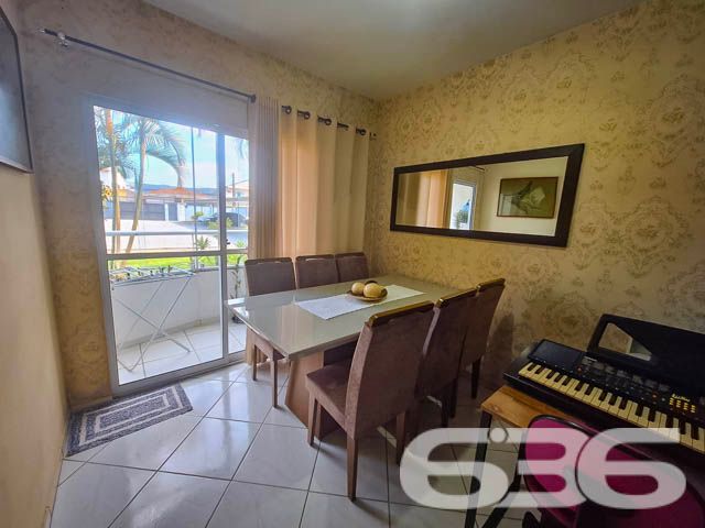 Apartamento à venda no bairro Fátima em Joinville/SC
Se você busca um lar completo, onde cada detalhe foi pensado para proporcionar conforto e praticidade, este é o imóvel ideal! Localizado no bairro Fátima, uma região com excelente infraestrutura, próximo a vias de acesso, transporte público, escolas e serviços essenciais. Este apartamento mobiliado e moderno está pronto para você e sua família viverem momentos inesquecíveis.
Ambientes que Inspiram Conforto
Com uma disposição inteligente e bem aproveitada, o apartamento conta com dois dormitórios, cada um cuidadosamente planejado para oferecer tranquilidade e organização. Os móveis planejados maximizam o espaço e trazem um toque moderno ao ambiente, proporcionando mais conforto e funcionalidade. Todos os ambientes são mobiliados, com destaque para a cozinha, que possui móveis sob medida, ideais para facilitar o dia a dia e manter tudo ao seu alcance.
Área Social Aconchegante
A sala de estar, em conceito aberto, é ampla e convidativa, perfeita para receber amigos e familiares. Integrada à copa e cozinha, o espaço cria um ambiente ideal para convivência, sem abrir mão da privacidade dos demais cômodos. Para completar a experiência, o apartamento possui uma sacada com churrasqueira, um diferencial para quem gosta de reunir amigos para momentos de lazer e descontração.
Diferenciais que Fazem a Diferença
A segurança também é um ponto forte, com portão eletrônico, cerca elétrica e interfone. Este imóvel é 100% mobiliado e pronto para morar, ideal para quem deseja se mudar sem preocupações adicionais.
Características do Imóvel:
2 Dormitórios
Banheiro social
Sala, copa e cozinha integradas
Sacada com churrasqueira
Área de serviço
Garagem coberta
Portão eletrônico, cerca elétrica e interfone
Móveis planejados em todos os ambientes
Ar-condicionado
Imóvel murado e cercado
Por que Escolher Este Imóvel?
Este apartamento é uma verdadeira joia para quem valoriza cada detalhe e procura um lugar onde todos os espaços foram pensados para facilitar a vida e proporcionar o máximo de conforto. Perfeito para famílias, casais ou investidores que buscam um imóvel pronto para morar, em uma região valorizada e em constante crescimento.
Entre em Contato e Agende sua Visita
Não perca a oportunidade de conhecer este imóvel exclusivo. Agende uma visita e descubra por que este pode ser o próximo lar onde você e sua família criarão memórias duradouras.
636 NEGÓCIOS IMOBILIÁRIOS: A SUA MELHOR ESCOLHA
Com mais de 30 anos de experiência, a 636 Negócios Imobiliários é sua parceira ideal para encontrar o imóvel perfeito. Estamos prontos para ajudá-lo a fazer deste imóvel o seu novo lar.
Telefone: (47) 3451-0636
WhatsApp: (47) 99190-0636
Não perca esta oportunidade única. Visite nosso site para mais informações: i636.com.br