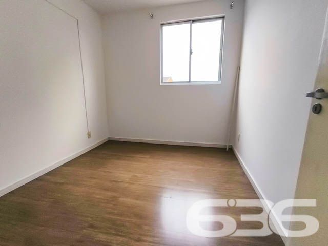 Apartamento à Venda no Bom Retiro – Joinville/SC
Descubra a oportunidade de morar em um dos bairros mais valorizados de Joinville! Este apartamento localizado no charmoso bairro Bom Retiro, é perfeito para quem busca conforto, praticidade e uma infraestrutura completa.
Com 105,89m² de área construída, o imóvel conta com uma planta funcional, composta por:
1 suíte + 2 dormitórios bem iluminados e ventilados;
Sala de estar e jantar integradas, criando um ambiente amplo e aconchegante;
Cozinha gourmet;
Sacada integrada, ideal para relaxar após um longo dia;
Área de serviço separada para maior praticidade;
2 banheiros bem distribuídos;
1 vaga de garagem coberta, garantindo segurança para seu veículo.
Destaques do Residencial:
Este condomínio oferece uma infraestrutura completa para sua família viver momentos incríveis sem sair de casa:
Piscina para aproveitar os dias quentes;
Quadra de esportes para a prática de atividades físicas;
Playground para a diversão das crianças;
Mini-mercado, trazendo conveniência ao seu dia a dia;
Salão de festas equipado, ideal para celebrar momentos especiais;
Jardins bem cuidados, proporcionando um toque de natureza ao ambiente.
Localização Estratégica:
Situado no bairro Bom Retiro, este apartamento está em uma localização privilegiada:
Próximo ao Shopping Garten e outras opções de lazer e compras;
Fácil acesso a vias principais, transporte público e serviços essenciais;
Perto de escolas, hospitais e centros comerciais, tornando sua rotina mais prática e confortável.
Por que escolher este imóvel?
Além de sua excelente localização e infraestrutura, este apartamento foi projetado para atender às necessidades de quem valoriza um lar espaçoso, moderno e em um ambiente tranquilo.
636 NEGÓCIOS IMOBILIÁRIOS: A SUA MELHOR ESCOLHA
Com mais de 30 anos de experiência, a 636 Negócios Imobiliários é sua parceira ideal para encontrar o imóvel perfeito. Estamos prontos para ajudá-lo a fazer deste imóvel o seu novo lar.
Telefone: (47) 3451-0636
WhatsApp: (47) 99190-0636
Não perca esta oportunidade única. Visite nosso site para mais informações: i636.com.br
