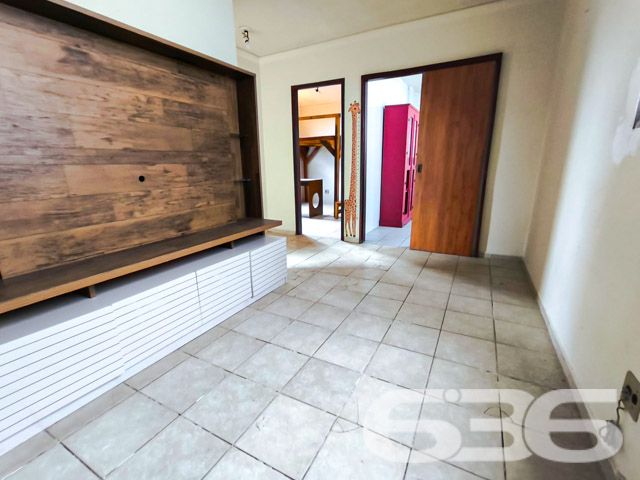 Descubra a oportunidade de viver no coração de Joinville, com conforto e conveniência em um espaçoso apartamento de 79,29 m², localizado no bairro América, uma das áreas mais privilegiadas da cidade.
O apartamento conta com duas confortáveis áreas de estar e jantar, com janelas que proporcionam excelente iluminação natural e ventilação, contribuindo para um ambiente agradável e acolhedor. A cozinha gourmet é um verdadeiro convite para momentos de confraternização, oferecendo espaço e praticidade para preparar suas refeições. Além disso, dispõe de uma infraestrutura completa com garagem descoberta, jardim, interfone e portão eletrônico, garantindo segurança e privacidade.
Características Complementares:
Proximidades: Perto de vias de acesso, shopping center, transporte público, escolas, hospitais e serviços públicos essenciais.
Ideal para quem busca um lar em uma região tranquila, mas próxima a todas as conveniências urbanas. Se você deseja morar ou investir em um imóvel que combina conforto, segurança e a melhor localização de Joinville, este apartamento é a escolha perfeita.
Na 636 Negócios Imobiliários, entendemos que cada cliente é único e oferecemos um serviço de mediação imobiliária com mais de 30 anos de experiência no mercado. Convidamos você a entrar em contato conosco para agendar uma visita e conhecer de perto todas as qualidades deste imóvel excepcional. Transforme seus sonhos em realidade com a confiança e a segurança que só a 636 pode proporcionar.
636 NEGÓCIOS IMOBILIÁRIOS: A SUA MELHOR ESCOLHA
Com mais de 30 anos de experiência, a 636 Negócios Imobiliários é sua parceira ideal para encontrar o imóvel perfeito. Estamos prontos para ajudá-lo a fazer deste imóvel o seu novo lar.
Telefone: (47) 3451-0636
WhatsApp: (47) 99190-0636
Não perca esta oportunidade única. Visite nosso site para mais informações: i636.com.br