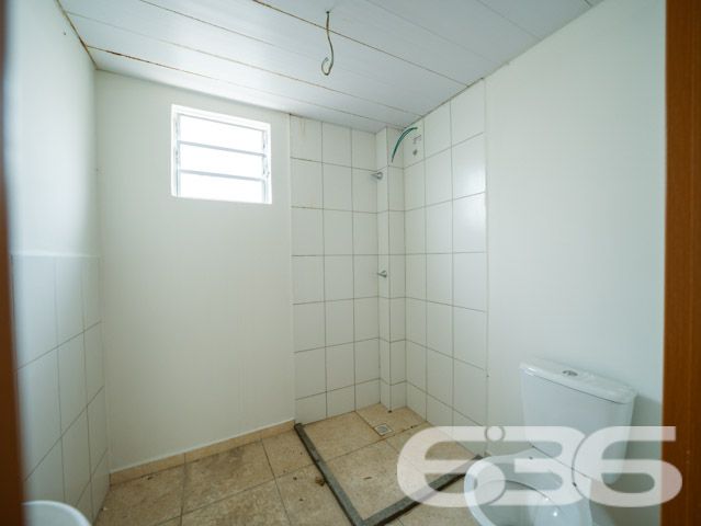Descubra seu próximo lar no coração de Joinville, onde praticidade e lazer se encontram em perfeita harmonia. Apresentamos este exclusivo apartamento no bairro Floresta, concebido para proporcionar conforto e qualidade de vida em cada detalhe. Com 59,81m² de área privativa, o imóvel foi projetado para atender às necessidades da vida moderna.
Este apartamento conta com 2 dormitórios acolhedores, perfeitos para famílias que buscam conforto e privacidade. A cozinha prática se abre para uma ampla sala de estar e jantar, criando um ambiente ideal para momentos de relaxamento e convivência. As amplas janelas proporcionam excelente iluminação natural, ampliando visualmente os espaços e oferecendo uma atmosfera agradável ao longo do dia.
O condomínio é um verdadeiro oásis urbano, oferecendo lazer completo com piscinas adulto e infantil, quadra esportiva para práticas variadas, além de um espaço gourmet e salão de festas, perfeitos para receber amigos e familiares. Para os momentos ao ar livre, uma área de festa com churrasqueira está disponível, ideal para desfrutar dos dias ensolarados.
Situado em uma localização privilegiada, o imóvel está cercado por uma infraestrutura comercial completa. Acesso fácil e rápido a importantes pontos comerciais como Supermercado, Pizzaria, e várias escolas, garante conveniência para suas necessidades diárias. A proximidade com a BR-101 e SC-418 assegura mobilidade e praticidade para se deslocar por toda a cidade.
Este imóvel não é apenas um espaço, é um estilo de vida. Ideal para quem busca tranquilidade sem abrir mão da conveniência, o apartamento no bairro Floresta é uma excelente escolha para quem deseja investir em qualidade de vida. Com a garantia de uma construção sólida e todas as vantagens de um condomínio fechado, este apartamento é perfeito para você começar um novo capítulo.
Visite e encante-se com o potencial deste imóvel, onde cada detalhe foi pensado para proporcionar conforto e satisfação. A 636 Negócios Imobiliários oferece mais do que imóveis; entregamos lares onde histórias são construídas. Agende sua visita e venha conhecer o cenário ideal para o próximo capítulo da sua vida.
636 NEGÓCIOS IMOBILIÁRIOS: A SUA MELHOR ESCOLHA
Com mais de 30 anos de experiência, a 636 Negócios Imobiliários é sua parceira ideal para encontrar o imóvel perfeito. Estamos prontos para ajudá-lo a fazer deste imóvel o seu novo lar.
Telefone: (47) 3451-0636
WhatsApp: (47) 99190-0636
Não perca esta oportunidade única. Visite nosso site para mais informações: i636.com.br