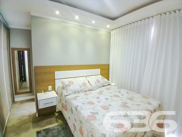 Descubra a harmonia perfeita entre conforto, estilo e localização com este excepcional apartamento no coração de Joinville, SC. Situado no dinâmico bairro Aventureiro, este imóvel não só oferece um estilo de vida prático e moderno, mas também a tranquilidade de estar bem conectado com tudo que você precisa.
Este belíssimo apartamento, possui uma área total de 62,14 m², perfeitamente distribuídos para garantir conforto e funcionalidade. Com uma vaga de garagem coberta e localização privilegiada em uma esquina, o imóvel oferece facilidade de acesso e uma vista deslumbrante do pôr do sol que pode ser apreciada da sacada na suíte.
Internamente, o apartamento se destaca por seu acabamento de alto padrão. O rebaixo de gesso em todos os cômodos cria uma atmosfera elegante e moderna, complementada pela iluminação indireta que destaca cada detalhe do espaço. Os móveis embutidos, que permanecem no imóvel, são de excelente qualidade e foram pensados para maximizar cada metro quadrado disponível.
A sala de estar é espaçosa e se integra harmoniosamente com a copa e cozinha, formando um ambiente perfeito para receber amigos e familiares. A cozinha, prática e funcional, é equipada com armários planejados e uma moderna sacada com churrasqueira, ideal para desfrutar de momentos relaxantes e confraternizações.
O apartamento conta ainda com dois banheiros com ventilação natural, oferecendo um ambiente mais saudável e agradável. A suíte principal, além de espaçosa, possui acesso a uma sacada privativa.
Além das qualidades internas, o imóvel é cercado por uma infraestrutura completa. Com vigilância eletrônica e cerca elétrica, você e sua família desfrutarão de segurança e tranquilidade. A proximidade com vias de acesso, shopping centers, transporte público, escolas e serviços públicos essenciais assegura que todas as suas necessidades estarão ao alcance.
Este apartamento é uma verdadeira joia em Joinville, combinando beleza, conforto e conveniência para criar um lar ideal. Venha conhecer e se apaixonar por cada detalhe. Sua nova vida começa aqui, em um lugar onde cada dia pode ser uma nova descoberta.
636 NEGÓCIOS IMOBILIÁRIOS: A SUA MELHOR ESCOLHA
Com mais de 30 anos de experiência, a 636 Negócios Imobiliários é sua parceira ideal para encontrar o imóvel perfeito. Estamos prontos para ajudá-lo a fazer deste imóvel o seu novo lar.
Telefone: (47) 3451-0636
WhatsApp: (47) 99190-0636
Não perca esta oportunidade única. Visite nosso site para mais informações: i636.com.br