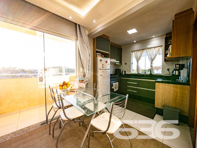 Apartamento à venda no bairro Itaum em Joinville/SC — pronto para morar, com excelente acabamento e localização estratégica!
Se você procura um imóvel funcional, moderno e com ótima relação custo-benefício, este apartamento com 77,73m² de área privativa pode ser a escolha ideal! Localizado em um edifício de esquina, em rua pavimentada e de fácil acesso no bairro Itaum, este apartamento reúne praticidade, conforto e segurança para a sua rotina.
A unidade conta ainda com 1 vaga de garagem coberta, portão eletrônico, interfone, e o condomínio é cercado e murado, oferecendo segurança para sua família. Além disso, o imóvel aceita animais de estimação e está próximo de tudo que você precisa: escolas, mercados, farmácias, transporte público, unidades de saúde e principais vias de acesso da cidade.
Este apartamento une qualidade construtiva e excelente estado de conservação. O edifício possui poucas unidades, garantindo privacidade e tranquilidade aos moradores.
Entre em contato com a 636 Negócios Imobiliários e agende sua visita! Nossa equipe especializada está pronta para apresentar todos os detalhes e ajudar você a realizar um excelente negócio.
636 NEGÓCIOS IMOBILIÁRIOS: A SUA MELHOR ESCOLHA
Com mais de 30 anos de experiência, a 636 Negócios Imobiliários é sua parceira ideal para encontrar o imóvel perfeito. Estamos prontos para ajudá-lo a fazer deste imóvel o seu novo lar.
Telefone: (47) 3451-0636
WhatsApp: (47) 99190-0636
Não perca esta oportunidade única. Visite nosso site para mais informações: i636.com.br