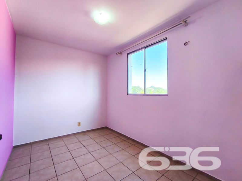 Descubra o lar dos seus sonhos em um dos bairros mais charmosos e procurados de Joinville: o maravilhoso Bairro América. Apresentamos um incrível apartamento à venda, que conjuga conforto, praticidade e localização privilegiada, pronto para receber você e sua família.
Este apartamento oferece um espaço aconchegante com 51,83m² de área construída. Ideal para quem aprecia ambientes bem distribuídos, o imóvel possui dois dormitórios que oferecem conforto e privacidade, um banheiro funcional, e uma sala de estar integrada à sala de jantar, proporcionando um ambiente perfeito para momentos de descontração e convivência.
A cozinha, com um layout otimizado, é ideal para aqueles que gostam de preparar suas refeições com praticidade. Outro destaque é o imóvel já contar com condicionadores de ar instalados, garantindo conforto térmico durante todo o ano.
O residencial é totalmente murado e cercado, oferecendo a segurança que você e sua família merecem, com o acesso facilitado por um portão eletrônico e um interfone. E mais: o apartamento possui uma garagem coberta, protegendo seu veículo dos intempéries climáticos.
Além de ser pet-friendly, permitindo a presença dos seus amados animais de estimação, o imóvel está localizado em uma rua pavimentada e próximo a vias de acesso principais, facilitando locomoção e acesso a diversas modalidades de transporte público. Para quem adora ter tudo à mão, o local apresenta proximidade com shoppings, escolas de qualidade, hospitais e diversos serviços públicos, tornando a rotina mais prática e agradável.
Esse apartamento é mais do que um imóvel à venda. É a oportunidade de viver com qualidade de vida em um dos melhores endereços de Joinville, SC. Não perca a chance de transformar este espaço no seu novo lar. Entre em contato conosco para mais informações e agende uma visita. Estamos à disposição para ajudar você a dar o próximo passo rumo à realização do seu sonho de morar bem!
636 NEGÓCIOS IMOBILIÁRIOS: A SUA MELHOR ESCOLHA
Com mais de 30 anos de experiência, a 636 Negócios Imobiliários é sua parceira ideal para encontrar o imóvel perfeito. Estamos prontos para ajudá-lo a fazer deste imóvel o seu novo lar.
Telefone: (47) 3451-0636
WhatsApp: (47) 99190-0636
Não perca esta oportunidade única. Visite nosso site para mais informações: i636.com.br