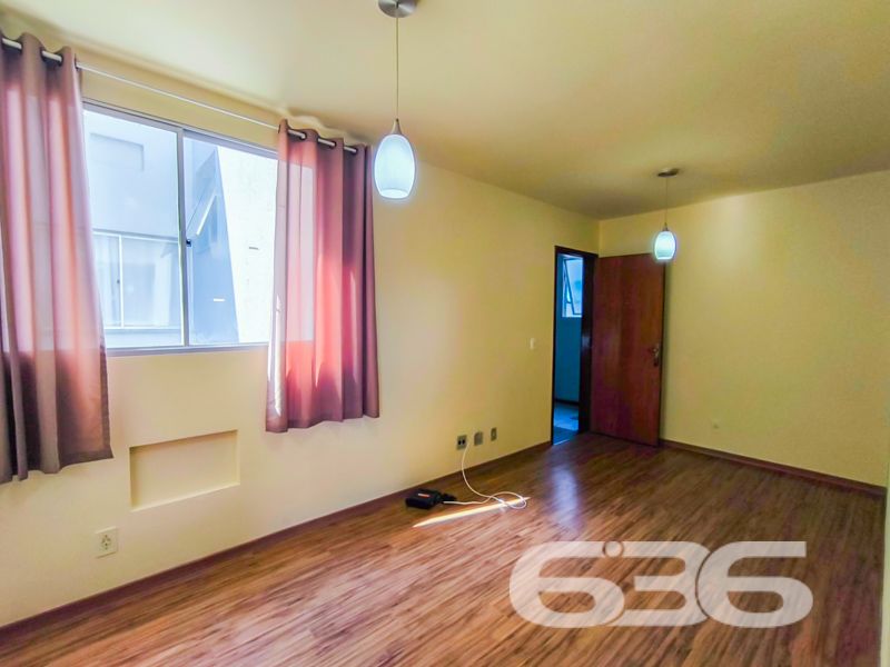 Descubra o lar dos seus sonhos em um dos bairros mais charmosos e procurados de Joinville: o maravilhoso Bairro América. Apresentamos um incrível apartamento à venda, que conjuga conforto, praticidade e localização privilegiada, pronto para receber você e sua família.
Este apartamento oferece um espaço aconchegante com 51,83m² de área construída. Ideal para quem aprecia ambientes bem distribuídos, o imóvel possui dois dormitórios que oferecem conforto e privacidade, um banheiro funcional, e uma sala de estar integrada à sala de jantar, proporcionando um ambiente perfeito para momentos de descontração e convivência.
A cozinha, com um layout otimizado, é ideal para aqueles que gostam de preparar suas refeições com praticidade. Outro destaque é o imóvel já contar com condicionadores de ar instalados, garantindo conforto térmico durante todo o ano.
O residencial é totalmente murado e cercado, oferecendo a segurança que você e sua família merecem, com o acesso facilitado por um portão eletrônico e um interfone. E mais: o apartamento possui uma garagem coberta, protegendo seu veículo dos intempéries climáticos.
Além de ser pet-friendly, permitindo a presença dos seus amados animais de estimação, o imóvel está localizado em uma rua pavimentada e próximo a vias de acesso principais, facilitando locomoção e acesso a diversas modalidades de transporte público. Para quem adora ter tudo à mão, o local apresenta proximidade com shoppings, escolas de qualidade, hospitais e diversos serviços públicos, tornando a rotina mais prática e agradável.
Esse apartamento é mais do que um imóvel à venda. É a oportunidade de viver com qualidade de vida em um dos melhores endereços de Joinville, SC. Não perca a chance de transformar este espaço no seu novo lar. Entre em contato conosco para mais informações e agende uma visita. Estamos à disposição para ajudar você a dar o próximo passo rumo à realização do seu sonho de morar bem!
636 NEGÓCIOS IMOBILIÁRIOS: A SUA MELHOR ESCOLHA
Com mais de 30 anos de experiência, a 636 Negócios Imobiliários é sua parceira ideal para encontrar o imóvel perfeito. Estamos prontos para ajudá-lo a fazer deste imóvel o seu novo lar.
Telefone: (47) 3451-0636
WhatsApp: (47) 99190-0636
Não perca esta oportunidade única. Visite nosso site para mais informações: i636.com.br
