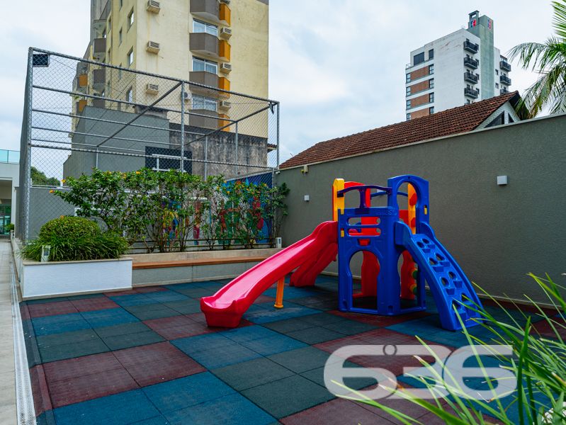APARTAMENTO DE LUXO EM FRENTE AO 62º BATALHÃO DE INFANTARIA, JOINVILLE SC - UMA LOCALIZAÇÃO INCOMPARÁVEL
Bem-vindo ao Cosmopolitan, o empreendimento inspirado na vibrante Miami, projetado para tornar o seu mundo ainda mais especial. Nosso objetivo é proporcionar a você uma experiência de vida única, onde a elegância, a sofisticação e a exclusividade estão presentes em cada detalhe.
Cada apartamento deste empreendimento oferece vistas incríveis e o máximo de conforto, para que você possa relaxar, descobrir e explorar novas experiências. Cada aspecto do acabamento foi cuidadosamente planejado, garantindo um ambiente harmonioso e acolhedor.
Os pisos laminados/vinílicos e em porcelanato, a varanda com churrasqueira, a infraestrutura para ar-condicionado split na sala e nos quartos, portas, rodapés e caixilhos na cor branca, massa corrida e teto rebaixado em gesso em todo o apartamento são alguns dos diferenciais que fazem do Cosmopolitan um lugar especial.
Para nós, infraestrutura é fundamental. Por isso, entregamos um edifício completo com aquecimento a gás, coleta seletiva de lixo, bicicletário, 5 elevadores, internet wireless em todo o condomínio, portaria com segurança eletrônica e espaços de lazer entregues decorados e equipados. Além disso, temos também 5 lojas com mezanino e áreas privativas que variam de 95m² a 231m², mais um Boulevard com Deck + estacionamento.
Conta ainda com quiosque com churrasqueira, piscina aquecida, brinquedoteca, espaço gourmet, espaço fitness, hall social, salão de festas, salão de jogos, vestiários feminino e masculino, quadra poliesportiva, playground, praça, biblioteca/escritório, sala de cinema, espaço zen e sauna.
Nós acreditamos que a vida é feita de momentos especiais e queremos ajudar você a criar os seus no Cosmopolitan. Viva em um lugar único, onde a elegância e o conforto se encontram em um ambiente moderno e sofisticado.
Venha conhecer o empreendimento que vai mudar a sua vida. Agende agora mesmo uma visita e surpreenda-se!
Fale conosco e saiba mais:
Telefone: (47) 3451-0636
WhatsApp: (47) 99190-0636
Imobiliária 636.