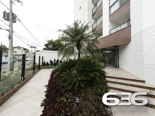 VENDE-SE APARTAMENTO COM SUÍTE + 2 QUARTOS NO BAIR