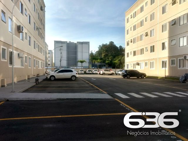 Excelente Oportunidade! Apartamento à Venda no Vila Nova, Joinville

Venha descobrir o seu novo lar no coração do bairro Vila Nova, em Joinville! Apresentamos um incrível apartamento de 2 dormitórios situado em um condomínio fechado com toda a infraestrutura e lazer que você e sua família merecem. Este é o local ideal para viver com segurança, conforto e praticidade, além de oferecer condições especiais de pagamento.

Características do Imóvel:

- Área Construída: Com uma área total de 48,78m², este apartamento apresenta um excelente aproveitamento dos espaços.
- 2 Dormitórios: Perfeito para pequenas famílias, casais ou para quem deseja montar um home office.

Condomínio Completo:

O condomínio oferece uma gama de opções de lazer que garantem diversão para toda a família, incluindo piscina, área verde e espaços dedicados ao bem-estar. Perfeito para quem busca qualidade de vida sem abrir mão de estar perto de tudo.

Localização Privilegiada:

Residindo no melhor do Vila Nova, você estará a apenas alguns km da Expoville, com fácil acesso ao Binário e próximo a tudo que você precisa, como terminais de ônibus, Caixa Econômica e o Mercado. Toda essa conveniência em uma rua pavimentada, que oferece praticidade e rapidez ao seu dia a dia.

Não perca essa oportunidade única de viver no Vila Nova, uma região em forte desenvolvimento e alto potencial de valorização. Este é o momento ideal para investir em um imóvel que oferece tudo que você sempre desejou: localização, lazer, segurança e comodidade.

Entre em contato hoje mesmo com a 636 Negócios Imobiliários e agende sua visita para conhecer de perto esse excelente apartamento. Estamos à disposição para oferecer mais informações e auxiliar você a conquistar o imóvel dos seus sonhos.

Visite e Surpreenda-se:

Este é um convite para transformar o que é um sonho em realidade. Aguardamos seu contato para proporcionar a você e sua família o melhor em moradia e bem-estar, em um dos bairros mais desejados de Joinville. Sua nova vida começa aqui, no Vila Nova!
 
636 NEGÓCIOS IMOBILIÁRIOS: A SUA MELHOR ESCOLHA
Com mais de 30 anos de experiência, a 636 Negócios Imobiliários é sua parceira ideal para encontrar o imóvel perfeito. Estamos prontos para ajudá-lo a fazer deste imóvel o seu novo lar.
 
Telefone: (47) 3451-0636
WhatsApp: (47) 99190-0636
 
Não perca esta oportunidade única. Visite nosso site para mais informações: i636.com.br