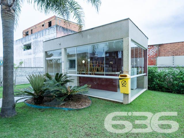 Excelente Oportunidade! Apartamento à Venda no Vila Nova, Joinville

Venha descobrir o seu novo lar no coração do bairro Vila Nova, em Joinville! Apresentamos um incrível apartamento de 2 dormitórios situado em um condomínio fechado com toda a infraestrutura e lazer que você e sua família merecem. Este é o local ideal para viver com segurança, conforto e praticidade, além de oferecer condições especiais de pagamento.

Características do Imóvel:

- Área Construída: Com uma área total de 48,78m², este apartamento apresenta um excelente aproveitamento dos espaços.
- 2 Dormitórios: Perfeito para pequenas famílias, casais ou para quem deseja montar um home office.

Condomínio Completo:

O condomínio oferece uma gama de opções de lazer que garantem diversão para toda a família, incluindo piscina, área verde e espaços dedicados ao bem-estar. Perfeito para quem busca qualidade de vida sem abrir mão de estar perto de tudo.

Localização Privilegiada:

Residindo no melhor do Vila Nova, você estará a apenas alguns km da Expoville, com fácil acesso ao Binário e próximo a tudo que você precisa, como terminais de ônibus, Caixa Econômica e o Mercado. Toda essa conveniência em uma rua pavimentada, que oferece praticidade e rapidez ao seu dia a dia.

Não perca essa oportunidade única de viver no Vila Nova, uma região em forte desenvolvimento e alto potencial de valorização. Este é o momento ideal para investir em um imóvel que oferece tudo que você sempre desejou: localização, lazer, segurança e comodidade.

Entre em contato hoje mesmo com a 636 Negócios Imobiliários e agende sua visita para conhecer de perto esse excelente apartamento. Estamos à disposição para oferecer mais informações e auxiliar você a conquistar o imóvel dos seus sonhos.

Visite e Surpreenda-se:

Este é um convite para transformar o que é um sonho em realidade. Aguardamos seu contato para proporcionar a você e sua família o melhor em moradia e bem-estar, em um dos bairros mais desejados de Joinville. Sua nova vida começa aqui, no Vila Nova!
 
636 NEGÓCIOS IMOBILIÁRIOS: A SUA MELHOR ESCOLHA
Com mais de 30 anos de experiência, a 636 Negócios Imobiliários é sua parceira ideal para encontrar o imóvel perfeito. Estamos prontos para ajudá-lo a fazer deste imóvel o seu novo lar.
 
Telefone: (47) 3451-0636
WhatsApp: (47) 99190-0636
 
Não perca esta oportunidade única. Visite nosso site para mais informações: i636.com.br