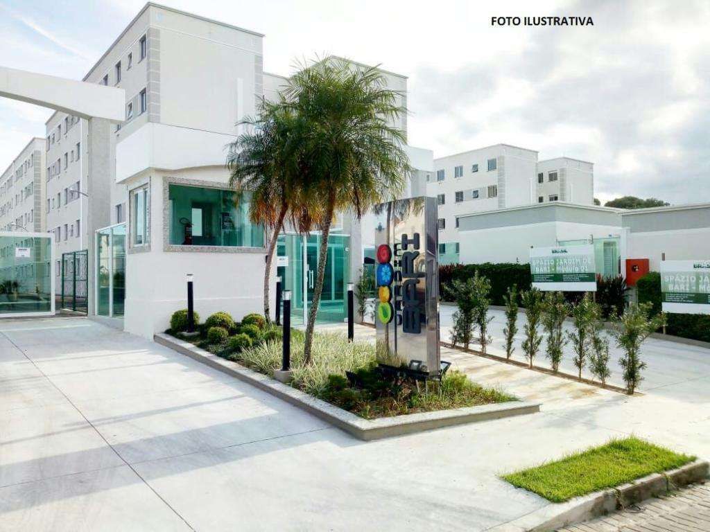 Bem-vindo ao lar dos seus sonhos! Este apartamento de 2 dormitórios é a escolha perfeita para quem busca conforto, segurança e praticidade, sem abrir mão do melhor custo-benefício.
O apartamento oferece uma área de 51,54 m², pensada para otimizar cada centímetro com inteligência e estilo. Ao entrar, você será recebido por uma sala de estar e jantar integradas, proporcionando um ambiente aconchegante para reunir família e amigos. Cozinha prática, perfeita para experimentar novas receitas, e com área de serviço integrada.
Desfrute das inúmeras vantagens de morar em um condomínio que prioriza seu bem-estar. Com garagem, portão eletrônico e monitoramento privado, sua segurança é nossa prioridade. Aproveite momentos de lazer no charmoso jardim e na área de festas equipada com churrasqueira – ideais para pequenas comemorações ou relaxar em boa companhia. E mais, seu pet é bem-vindo!
Com ruas pavimentadas, o condomínio está a apenas 10 minutos do centro de Joinville. Você terá fácil acesso a uma vasta gama de serviços essenciais como Supermercado, diversas escolas, padarias, mercados e farmácias. Além disso, a conexão com a internet por fibra garante que você esteja sempre conectado, seja para trabalhar remotamente ou para lazer.
636 NEGÓCIOS IMOBILIÁRIOS: A SUA MELHOR ESCOLHA
Com mais de 30 anos de experiência, a 636 Negócios Imobiliários é sua parceira ideal para encontrar o imóvel perfeito. Estamos prontos para ajudá-lo a fazer deste imóvel o seu novo lar.
Telefone: (47) 3451-0636
WhatsApp: (47) 99190-0636
Não perca esta oportunidade única. Visite nosso site para mais informações: i636.com.br