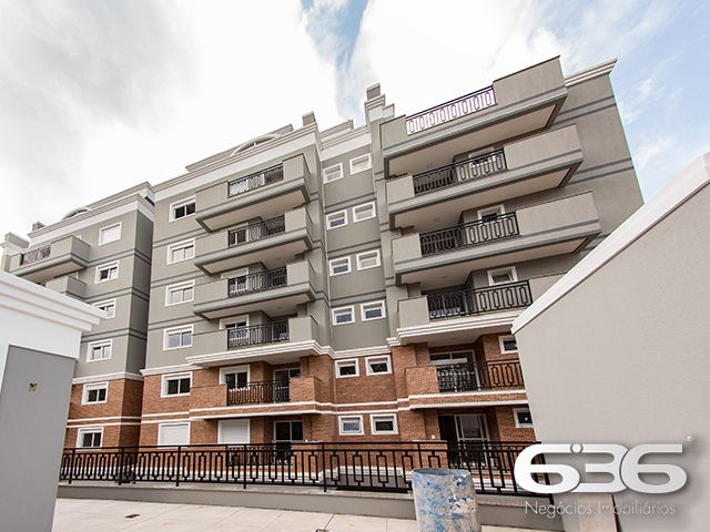 APARTAMENTO MOBILIADO DE ALTO PADRÃO NO COSTA E SILVA - ESTUDA PERMUTA
Descubra o que é viver em um apartamento totalmente mobiliado e decorado com requinte no bairro Costa e Silva. Este imóvel oferece 1 suíte e mais 1 quarto, ambos com cama e armários, além de uma sala de estar e jantar completamente equipada. Com uma vaga de garagem e opção para uma segunda, você terá todo o espaço que precisa para uma vida confortável e segura.
DETALHES QUE FAZEM A DIFERENÇA:
O apartamento conta com rebaixo em gesso e iluminação diferenciada, criando um ambiente sofisticado e acolhedor. O piso laminado e o isolamento acústico garantem conforto em cada passo. A cozinha, completa com móveis e eletrodomésticos, se conecta a uma ampla sacada com churrasqueira, perfeita para momentos de lazer.
LOCALIZAÇÃO E INFRAESTRUTURA:
Localizado no bairro Costa e Silva, você estará próximo a todas as conveniências e comodidades que o bairro tem a oferecer. O empreendimento ainda conta com Salão de Festas, Espaço Gourmet, Sala de Jogos, Academia e Piscina, todas as áreas comuns equipadas e decoradas para seu total conforto.
ESCOLHA A 636 NEGÓCIOS IMOBILIÁRIOS:
Com mais de 30 anos de experiência no mercado imobiliário, a 636 Negócios Imobiliários é a escolha certa para uma transação segura e eficiente. Entre em contato conosco para mais informações e agende sua visita hoje mesmo.
Telefone: (47) 3451-0636
WhatsApp: (47) 99190-0636
