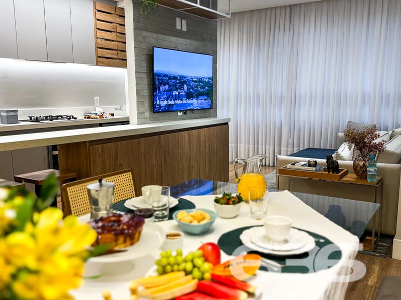 LINDO APARTAMENTO COM SUÍTE + 2 QUARTOS NO BAIRRO GLÓRIA
Este há de ser um ótimo imóvel, o qual, contando com 115m² de área total e 74m² privativos, apresenta em seu layout 1 suíte, 2 dormitórios, sacada com churrasqueira, home office, sala, copa e cozinha conjugadas, banheiro e 2 vagas de garagem coberta.
Em suas áreas comuns, será possível usufruir de piscina aquecida por energia solar, quadra poliesportiva, playground, academia, salão de festas, quiosque, espaço pet, 2 elevadores por torre e elevador panorâmico com acesso pela Rua Quinze de Novembro. Do mesmo modo, há de ter estrutura equipada com monitoramento privado e portão eletrônico.
O imóvel se beneficiará da proximidade de restaurantes, lanchonetes, transporte público, supermercados, escolas e estabelecimentos comerciais em geral.
Ficou interessado? O que você está esperando!? Entre já em contato com a 636 e agende sua visita para conhecer pessoalmente este imóvel!
Consulte um de nossos corretores e saiba mais:
Telefone| 47 3451-0636
WhatsApp| 47 99190-0636
Imobiliária 636.