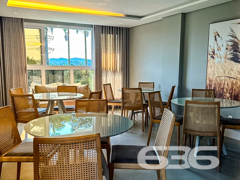 LINDO APARTAMENTO COM SUÍTE + 2 QUARTOS NO BAIRRO GLÓRIA
Este há de ser um ótimo imóvel, o qual, contando com 115m² de área total e 74m² privativos, apresenta em seu layout 1 suíte, 2 dormitórios, sacada com churrasqueira, home office, sala, copa e cozinha conjugadas, banheiro e 2 vagas de garagem coberta.
Em suas áreas comuns, será possível usufruir de piscina aquecida por energia solar, quadra poliesportiva, playground, academia, salão de festas, quiosque, espaço pet, 2 elevadores por torre e elevador panorâmico com acesso pela Rua Quinze de Novembro. Do mesmo modo, há de ter estrutura equipada com monitoramento privado e portão eletrônico.
O imóvel se beneficiará da proximidade de restaurantes, lanchonetes, transporte público, supermercados, escolas e estabelecimentos comerciais em geral.
Ficou interessado? O que você está esperando!? Entre já em contato com a 636 e agende sua visita para conhecer pessoalmente este imóvel!
Consulte um de nossos corretores e saiba mais:
Telefone| 47 3451-0636
WhatsApp| 47 99190-0636
Imobiliária 636.