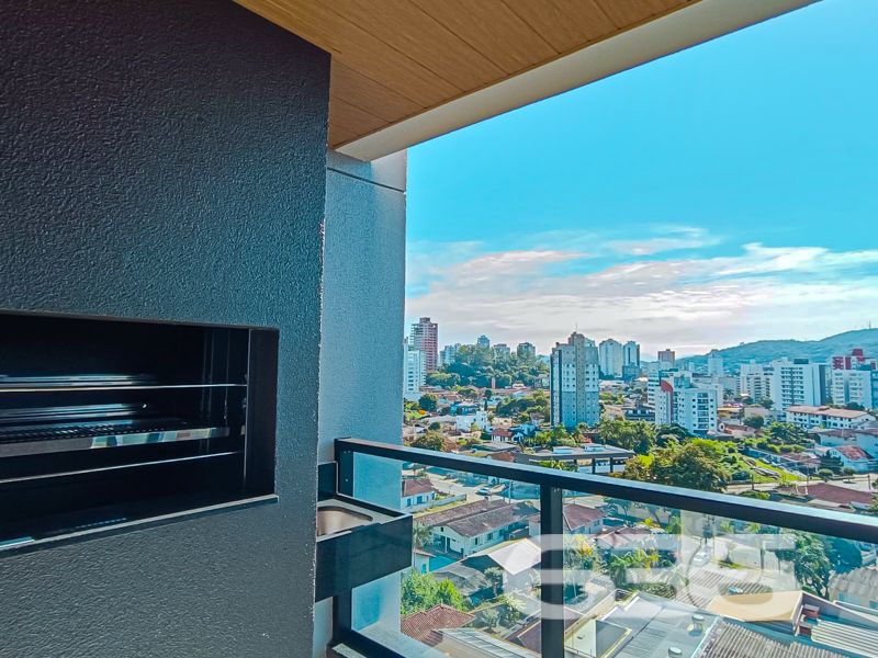 Apartamento alto padrão à venda no Anita Garibaldi