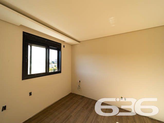 BELO APARTAMENTO NO BAIRRO ANITA GARIBALDI

Reunindo modernidade e graciosidade, este é um ótimo imóvel para se morar!
Para seu maior conforto e acomodação, o apartamento é muito bem dividido, composto por uma extraordinária suíte aconchegante e confortável. Completando o imóvel com uma área de serviço e amplos espaços para aproveitar bons momentos de descanso e lazer, tudo muito bem construído em prol do seu bem-estar.

No local ainda há uma fantástica e relaxante piscina-raia aquecida com 14 metros de comprimento, além de lindas áreas externas, espaço gourmet totalmente mobiliado, academia equipada, brinquedoteca para as crianças e ótimas bicicletas compartilhadas, sem contar o bicicletário disponível com muita segurança.

E por falar em segurança, é exatamente o que não falta nesse maravilhoso condomínio. Há uma gestão de controle de acesso com gerenciamento de dados e controle de acessos de moradores e ocorrências. Também, conta com uma portaria remota inteligente, garantindo eficiência, economia e segurança 24 horas por dia.

Se você deseja facilidade e comodidade, existe também ponto de recarga para carro elétrico e medições individuais de água e gás nos apartamentos.

Possui 1 vaga de garagem coberta.

São 60m² de área total de um imóvel situado no bairro Anita Garibaldi, em excelente localização, próximo de grandes estabelecimentos e comércios que facilitam seu dia a dia, com fácil acesso às principais vias e bairros da região e a cerca de 5 minutinhos do centro da cidade.

Consulte um de nossos corretores e saiba mais sobre esse vantajoso apartamento. Esperamos por você!

Telefone: (47) 3451-0636
WhatsApp: (47) 99190-0636

Imobiliária 636.