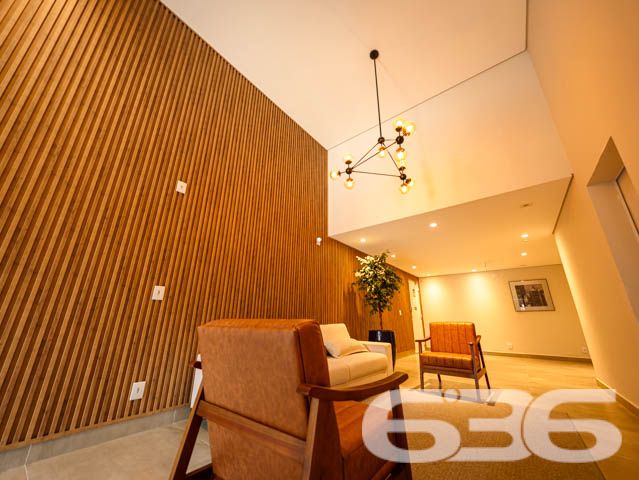 SEU NOVO LAR! APARTAMENTO COM SUÍTE + QUARTO NO BAIRRO ANITA GARIBALDI - ESTUDA PERMUTA

Este é um belíssimo imóvel com 63,32m² privativos, tendo em sua composição 2 dormitórios confortáveis (sendo uma suíte), sala de estar e sala de jantar, copa e cozinha conjugada, banheiro social e uma ótima sacada com churrasqueira - para aproveitar bons momentos ao lado de pessoas especiais. 

E para melhorar seus momentos de lazer e descontração, o residencial ainda possui espaço zen, espaço fitness, piscina, brinquedoteca e playground para as crianças, gazebo, pergolado, praça, pista de caminhada, quiosque com churrasqueira, salão de festas com espaço gourmet e salão de jogos para aproveitar com a galera!

Situado em um dos melhores bairros da cidade, onde você encontra tudo o que mais deseja a poucos passos do seu lar. 

Conta com uma vaga de garagem coberta.

Não perca tempo! Viva a vida que você merece.

Previsão de entrega: 10/2024.

Fale conosco e saiba mais:
Telefone: (47) 3451-0636
WhatsApp: (47) 99190-0636

Imobiliária 636. 