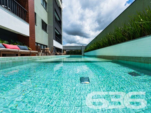 SEU NOVO LAR! APARTAMENTO COM SUÍTE + QUARTO NO BAIRRO ANITA GARIBALDI - ESTUDA PERMUTA

Este é um belíssimo imóvel com 63,32m² privativos, tendo em sua composição 2 dormitórios confortáveis (sendo uma suíte), sala de estar e sala de jantar, copa e cozinha conjugada, banheiro social e uma ótima sacada com churrasqueira - para aproveitar bons momentos ao lado de pessoas especiais. 

E para melhorar seus momentos de lazer e descontração, o residencial ainda possui espaço zen, espaço fitness, piscina, brinquedoteca e playground para as crianças, gazebo, pergolado, praça, pista de caminhada, quiosque com churrasqueira, salão de festas com espaço gourmet e salão de jogos para aproveitar com a galera!

Situado em um dos melhores bairros da cidade, onde você encontra tudo o que mais deseja a poucos passos do seu lar. 

Conta com uma vaga de garagem coberta.

Não perca tempo! Viva a vida que você merece.

Previsão de entrega: 10/2024.

Fale conosco e saiba mais:
Telefone: (47) 3451-0636
WhatsApp: (47) 99190-0636

Imobiliária 636. 