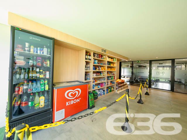 SEU NOVO LAR! APARTAMENTO COM SUÍTE + QUARTO NO BAIRRO ANITA GARIBALDI - ESTUDA PERMUTA

Este é um belíssimo imóvel com 63,32m² privativos, tendo em sua composição 2 dormitórios confortáveis (sendo uma suíte), sala de estar e sala de jantar, copa e cozinha conjugada, banheiro social e uma ótima sacada com churrasqueira - para aproveitar bons momentos ao lado de pessoas especiais. 

E para melhorar seus momentos de lazer e descontração, o residencial ainda possui espaço zen, espaço fitness, piscina, brinquedoteca e playground para as crianças, gazebo, pergolado, praça, pista de caminhada, quiosque com churrasqueira, salão de festas com espaço gourmet e salão de jogos para aproveitar com a galera!

Situado em um dos melhores bairros da cidade, onde você encontra tudo o que mais deseja a poucos passos do seu lar. 

Conta com uma vaga de garagem coberta.

Não perca tempo! Viva a vida que você merece.

Previsão de entrega: 10/2024.

Fale conosco e saiba mais:
Telefone: (47) 3451-0636
WhatsApp: (47) 99190-0636

Imobiliária 636. 
