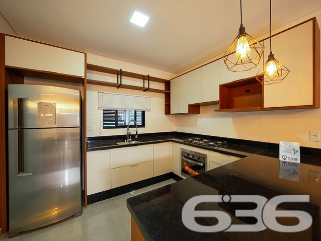 APARTAMENTO COM SUÍTE + 2 QUARTOS NO BAIRRO COSTA E SILVA
Descubra o luxo e o conforto neste deslumbrante apartamento de 103m² no bairro Costa e Silva. Equipado com 2 vagas de garagem cobertas, 2 dormitórios, suíte e 2 banheiros, este imóvel é o epítome da vida moderna e sofisticada.
EXPERIÊNCIA DE VIDA ÚNICA:
O apartamento oferece uma experiência de vida única com seus espaços bem planejados. A suíte é o seu refúgio pessoal, enquanto as duas sacadas oferecem vistas panorâmicas que você vai adorar. A sala de estar e jantar integradas são perfeitas para receber amigos e familiares, e a cozinha é um sonho para qualquer chef de cozinha.
LOCALIZAÇÃO ESTRATÉGICA:
Localizado no bairro Costa e Silva, você estará próximo a todas as comodidades que precisa. O prédio conta com elevador social, interfone, hall social, portão eletrônico e um salão de festas com churrasqueira para tornar suas celebrações ainda mais especiais.
ESCOLHA A 636 NEGÓCIOS IMOBILIÁRIOS:
Com mais de 30 anos de experiência e uma equipe de profissionais altamente qualificados, a 636 Negócios Imobiliários é sua melhor opção para uma compra segura e tranquila.
Telefone: (47) 3451-0636
WhatsApp: (47) 99190-0636