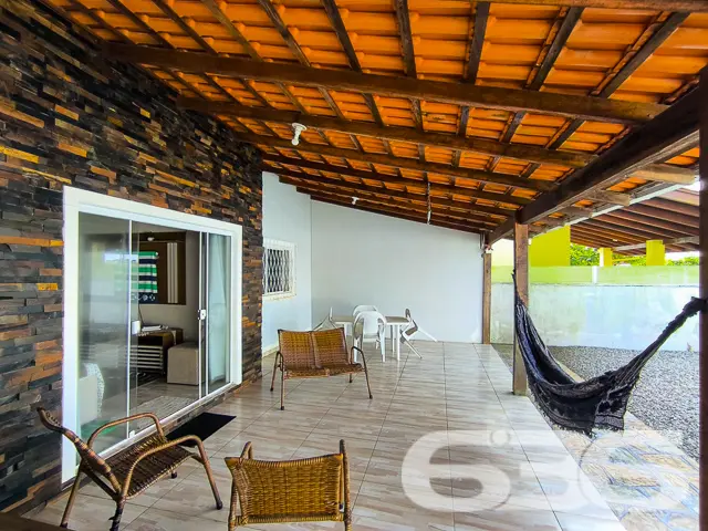 Casa à Venda em Balneário Barra do Sul - Perfeita