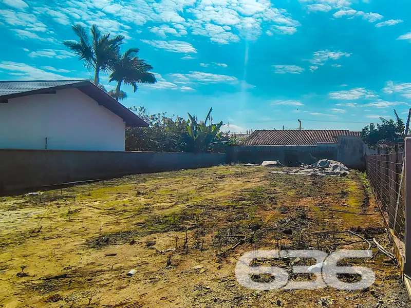 Terreno à venda no bairro Salinas, Balneário Barra