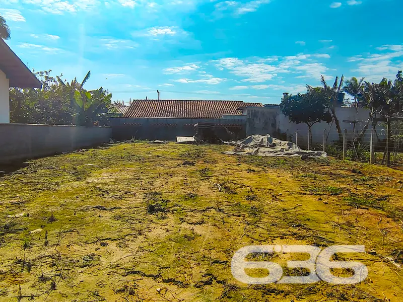 Terreno à venda no bairro Salinas, Balneário Barra